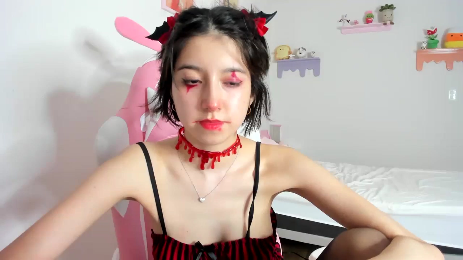 Gallery image thumbnail from Cherrycute666's myfreecams stream on, 10/07/2023, 08:43 image 10 of 20