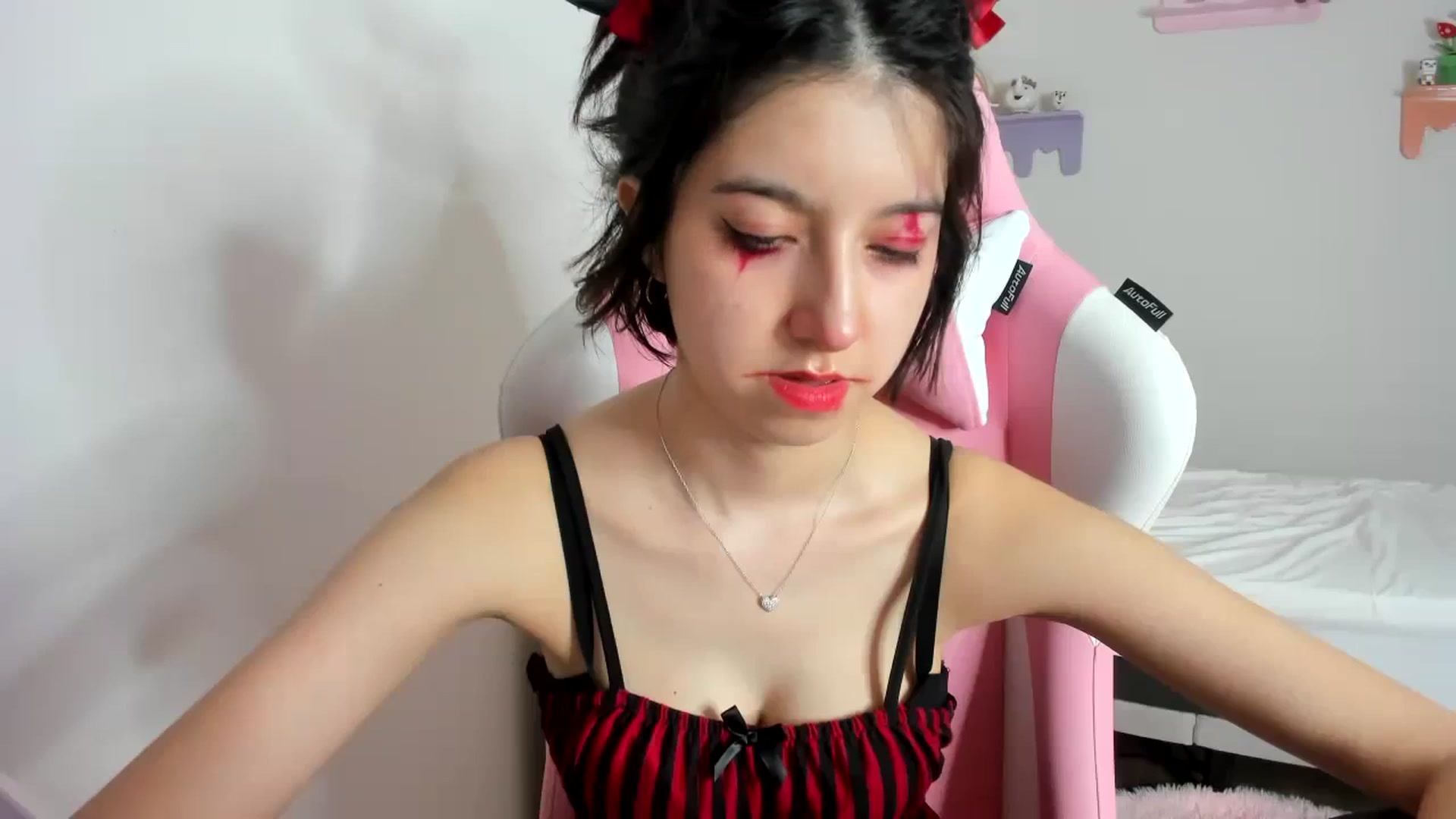 Gallery image thumbnail from Cherrycute666's myfreecams stream on, 10/07/2023, 09:27 image 7 of 20