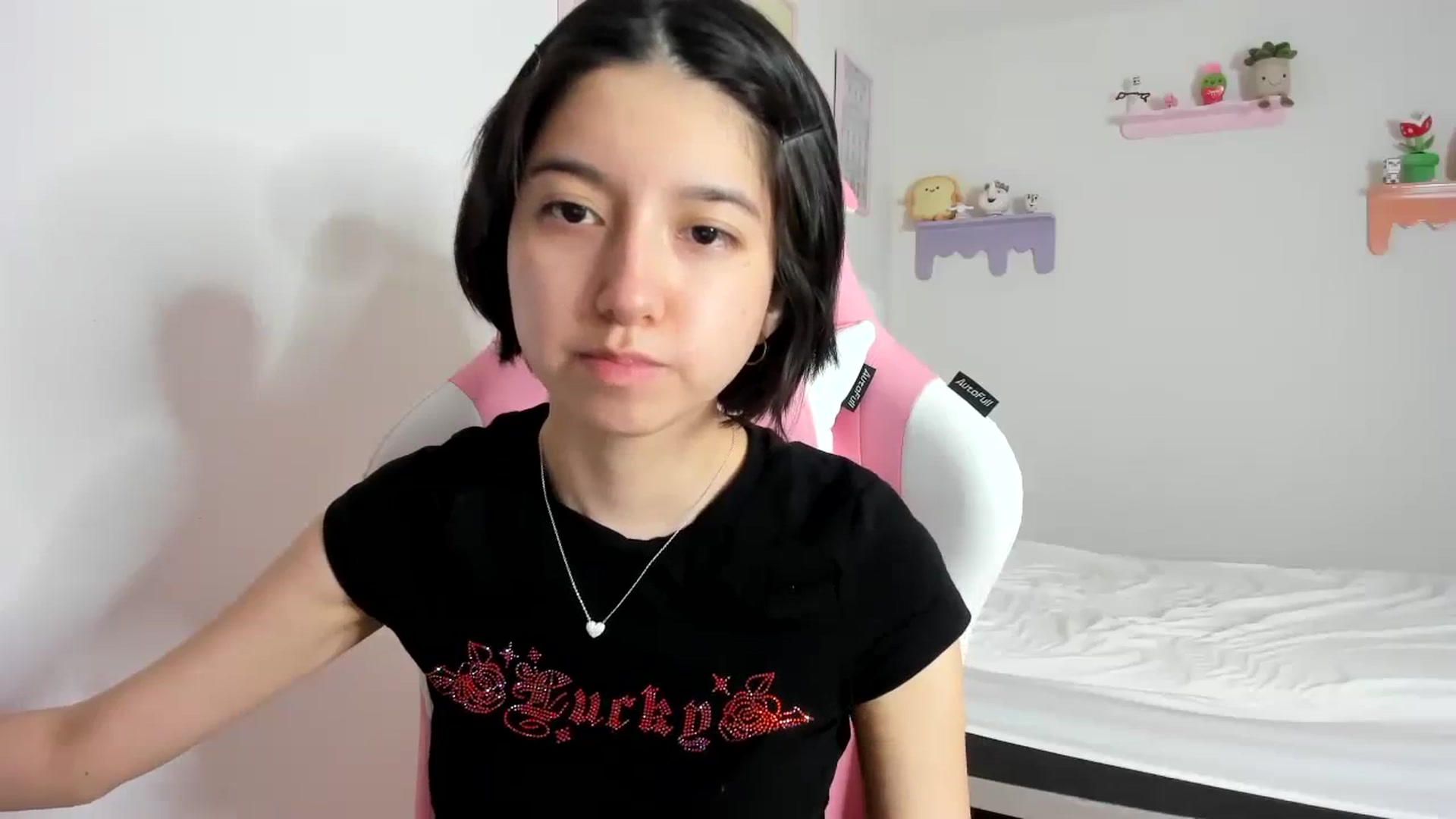 Gallery image thumbnail from Cherrycute666's myfreecams stream on, 10/08/2023, 01:50 image 9 of 20