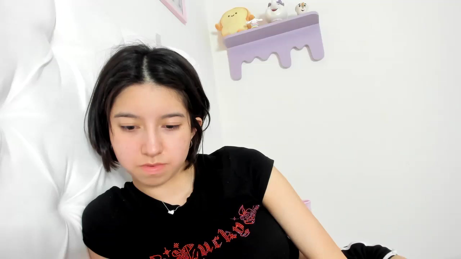 Gallery image thumbnail from Cherrycute666's myfreecams stream on, 10/08/2023, 08:49 image 17 of 20