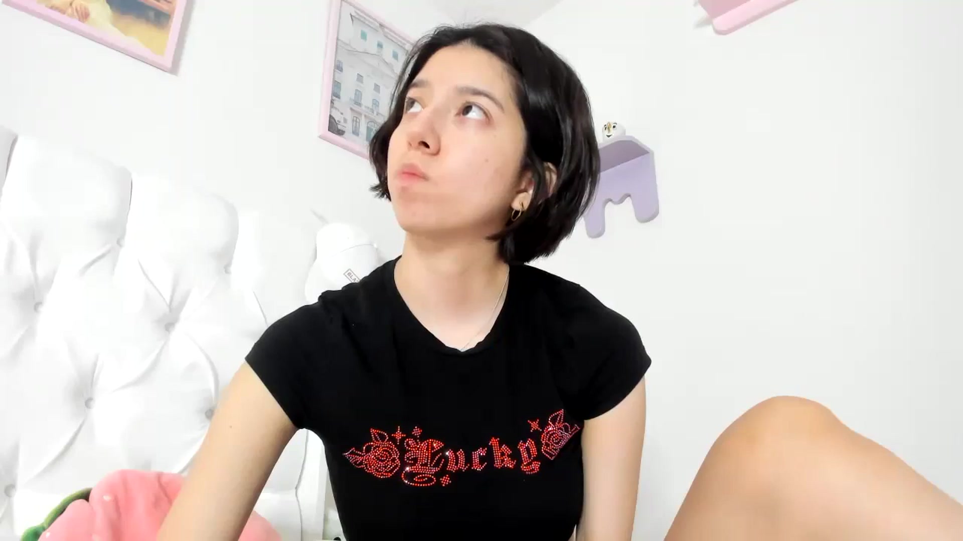 Gallery image thumbnail from Cherrycute666's myfreecams stream on, 10/08/2023, 08:49 image 7 of 20
