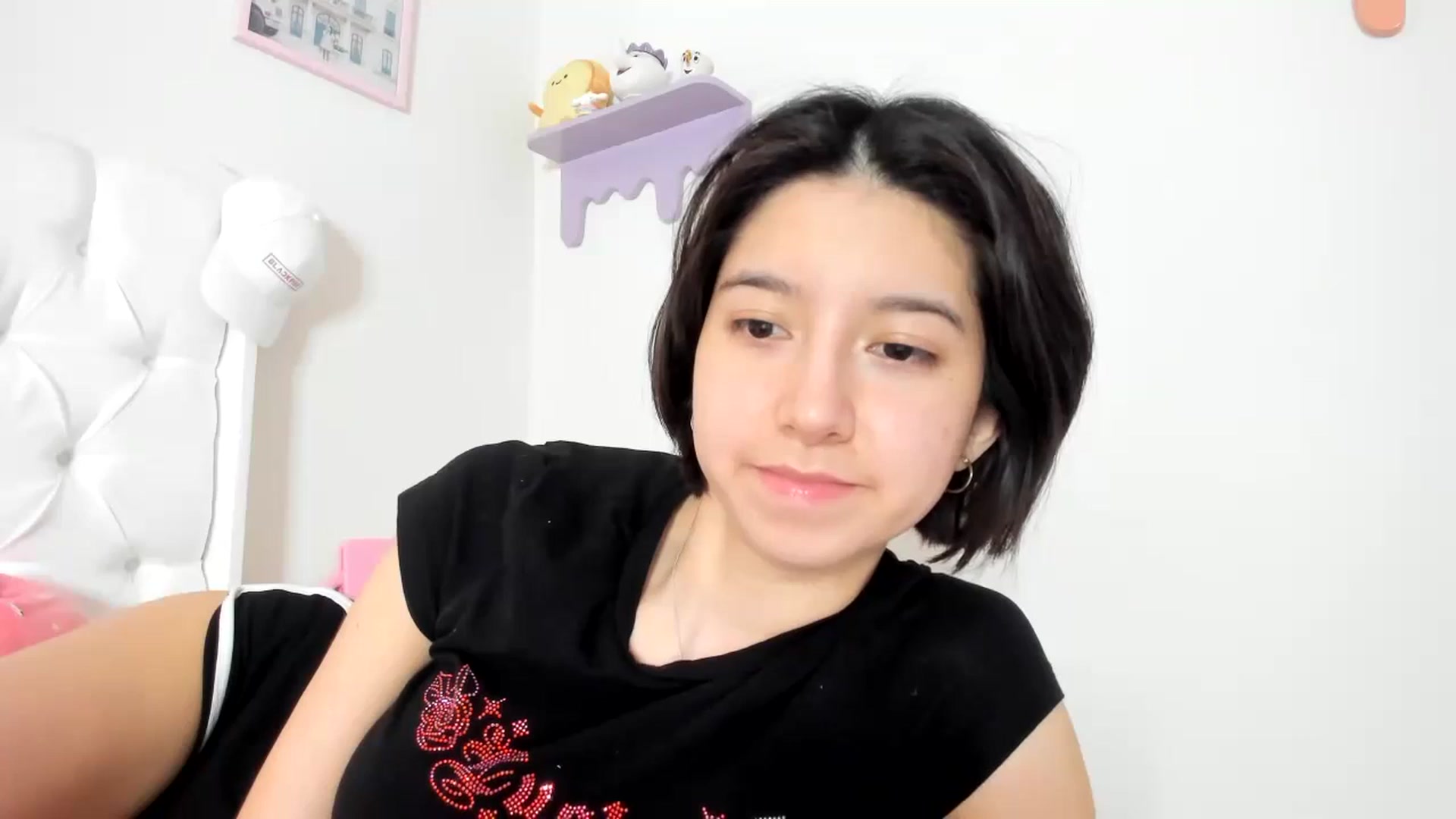 Gallery image thumbnail from Cherrycute666's myfreecams stream on, 10/08/2023, 09:28 image 2 of 20