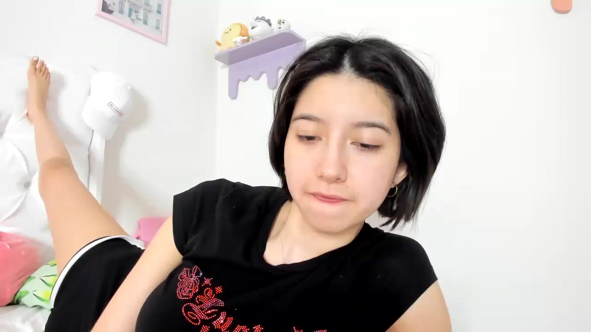 Gallery image thumbnail from Cherrycute666's myfreecams stream on, 10/08/2023, 09:28 image 1 of 20