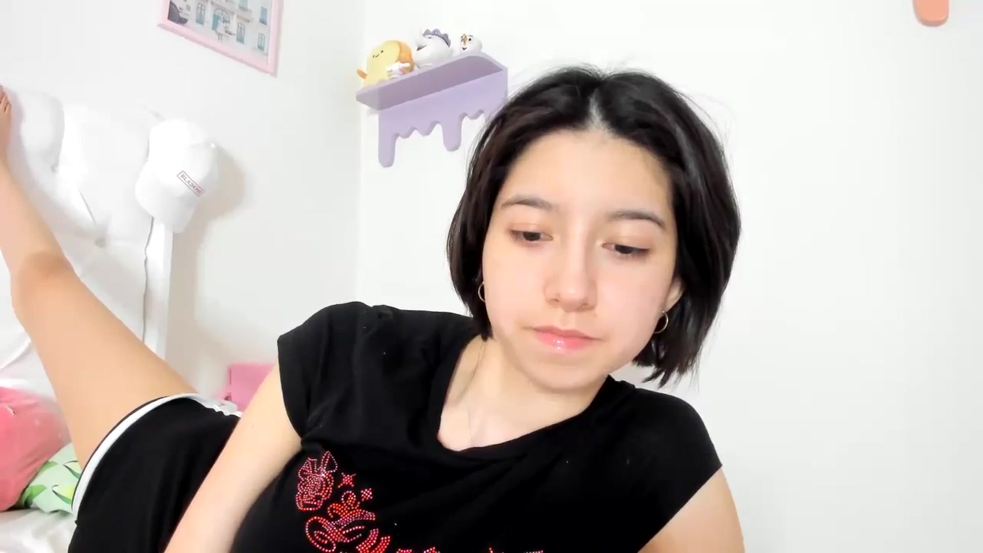 Gallery image thumbnail from Cherrycute666's myfreecams stream on, 10/08/2023, 09:28 image 3 of 20