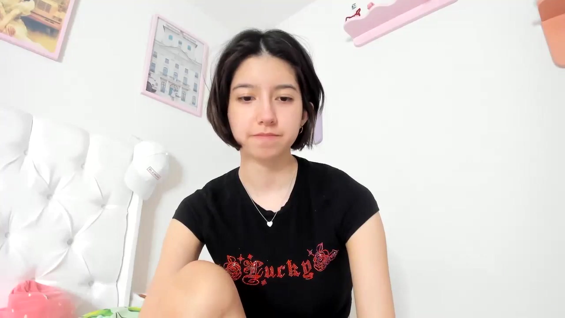 Gallery image thumbnail from Cherrycute666's myfreecams stream on, 10/08/2023, 09:28 image 10 of 20