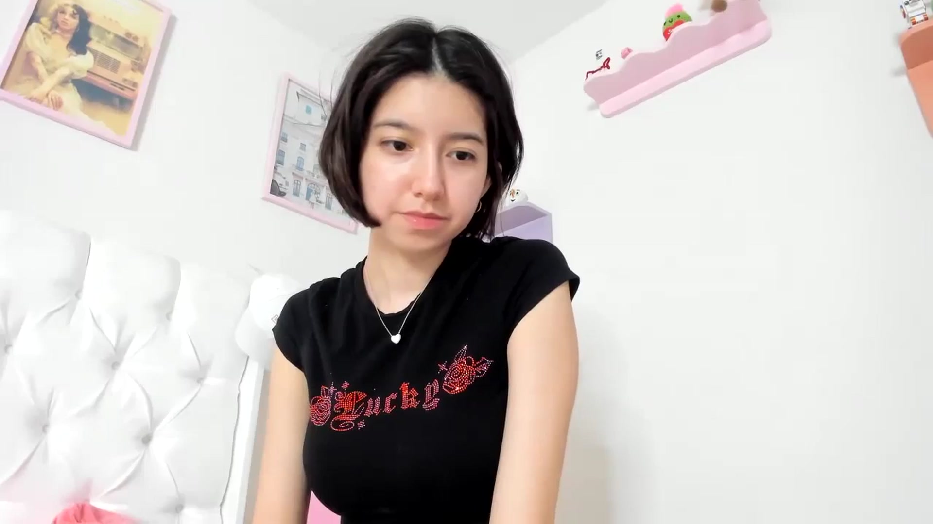 Gallery image thumbnail from Cherrycute666's myfreecams stream on, 10/08/2023, 09:28 image 15 of 20
