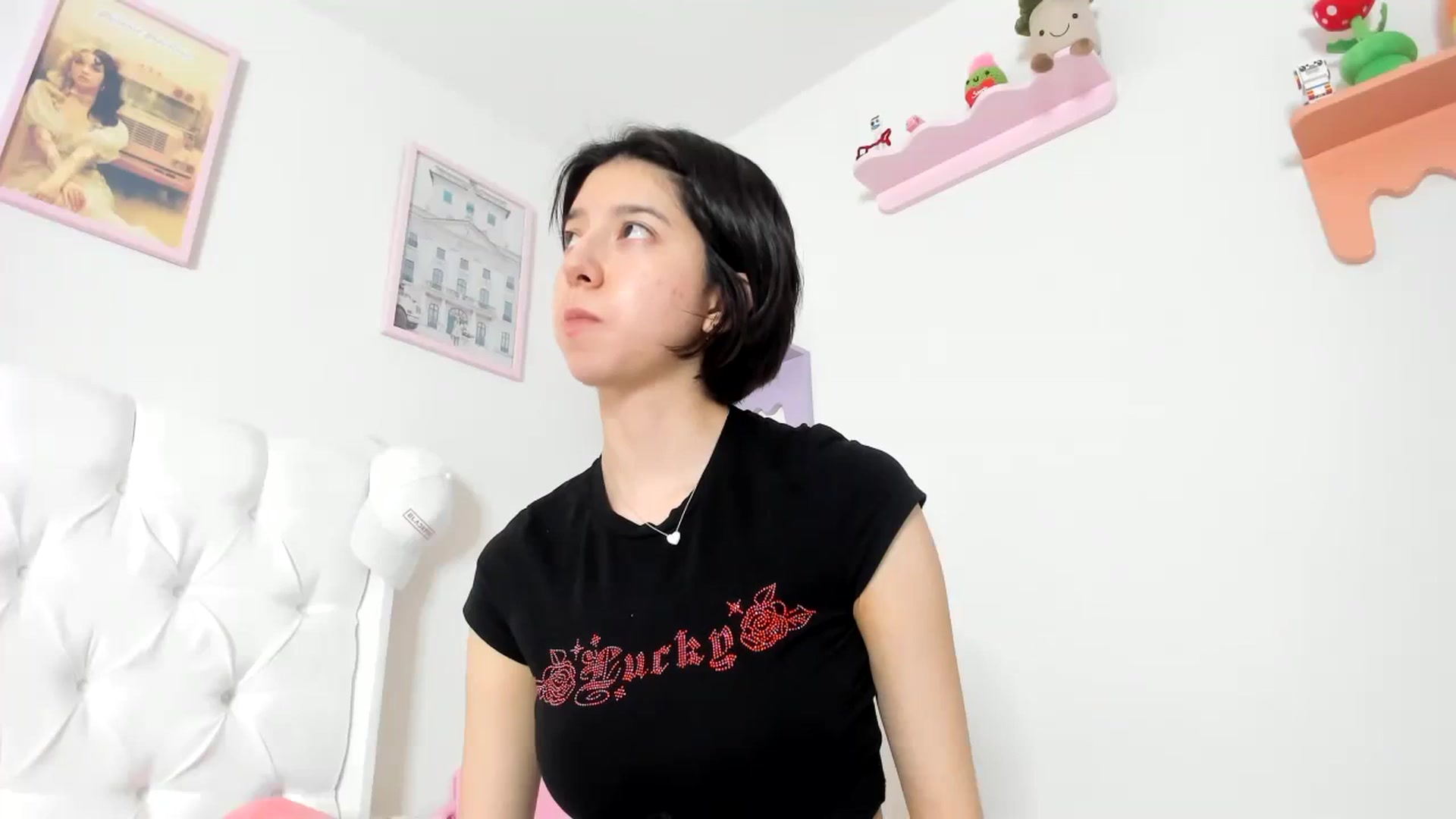 Gallery image thumbnail from Cherrycute666's myfreecams stream on, 10/08/2023, 11:52 image 17 of 20