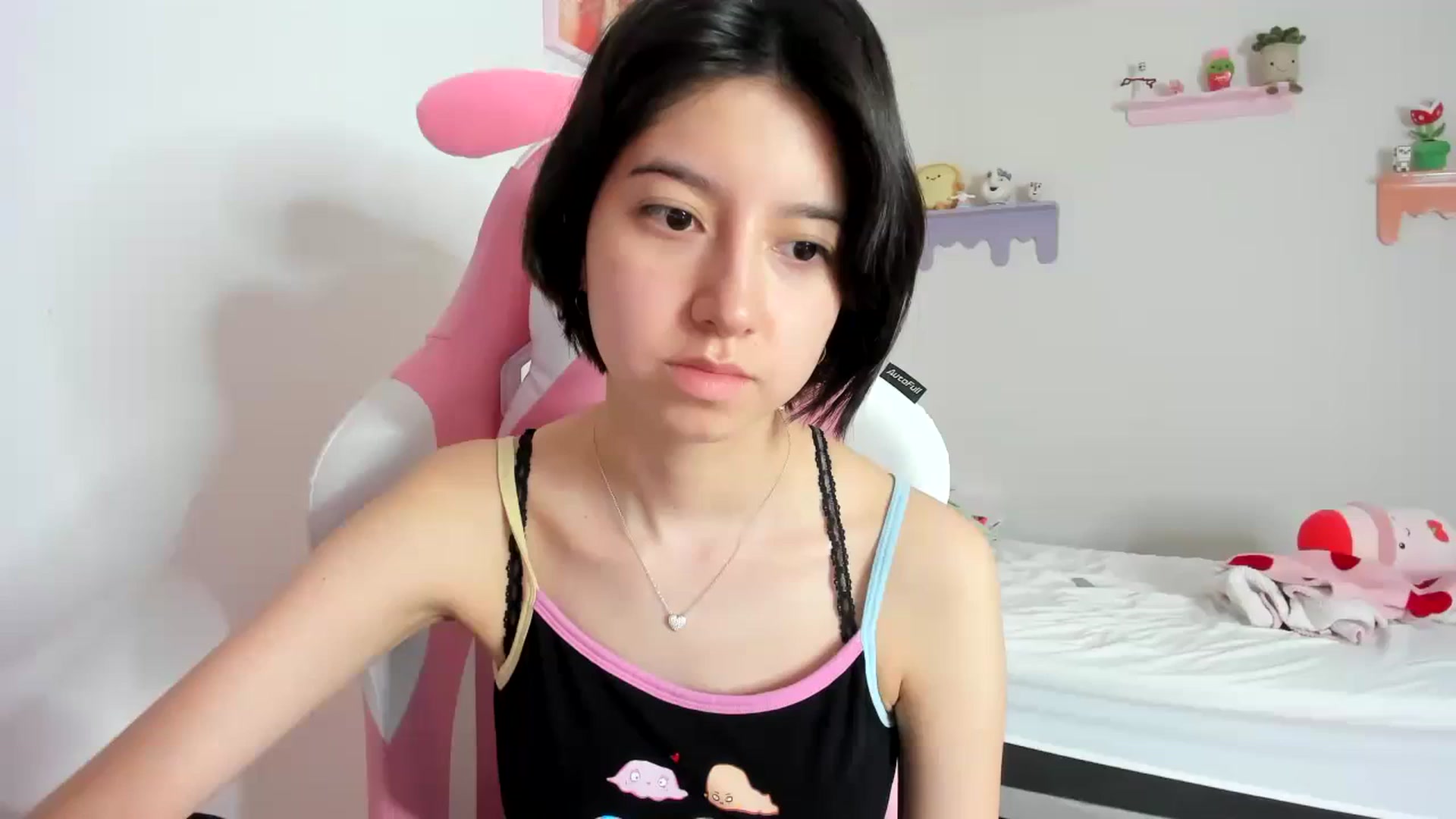Gallery image thumbnail from Cherrycute666's myfreecams stream on, 10/09/2023, 15:33 image 1 of 20