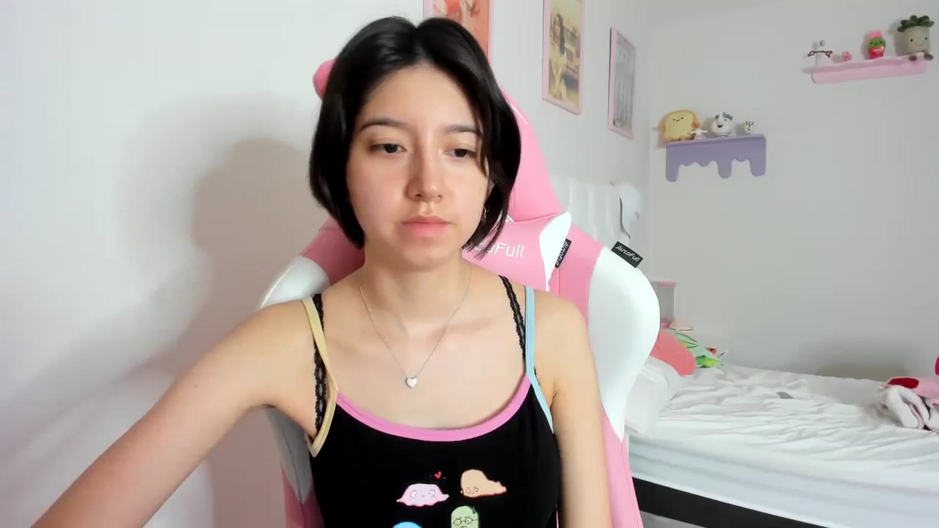 Gallery image thumbnail from Cherrycute666's myfreecams stream on, 10/09/2023, 15:33 image 5 of 20