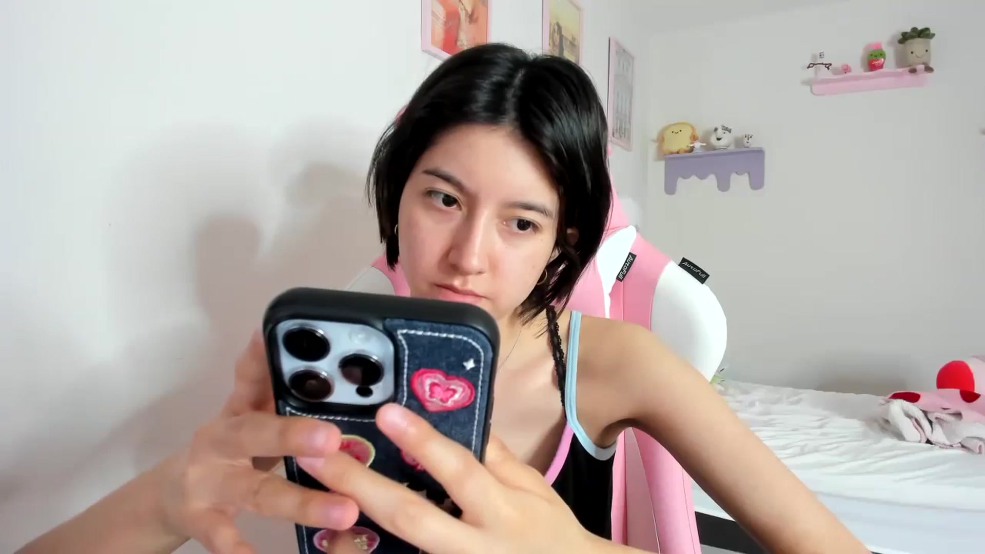 Gallery image thumbnail from Cherrycute666's myfreecams stream on, 10/09/2023, 15:33 image 12 of 20