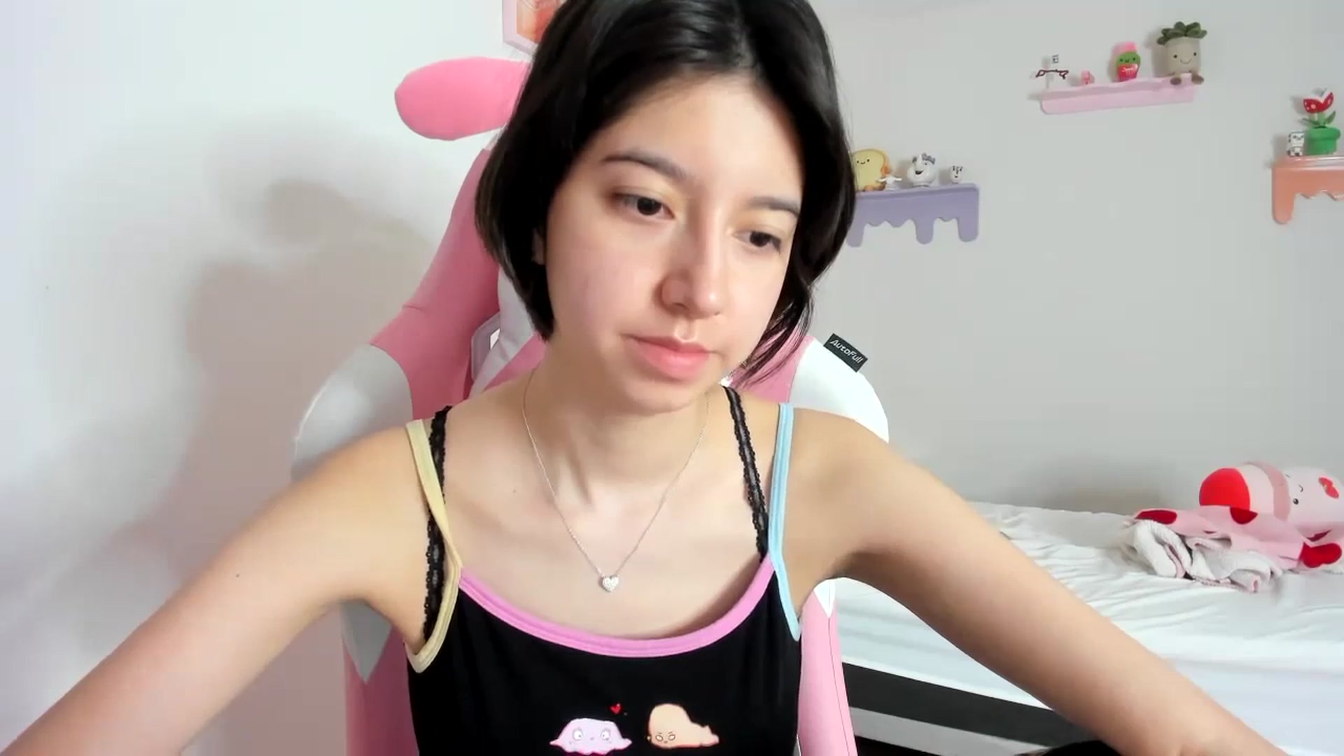 Gallery image thumbnail from Cherrycute666's myfreecams stream on, 10/09/2023, 15:33 image 3 of 20