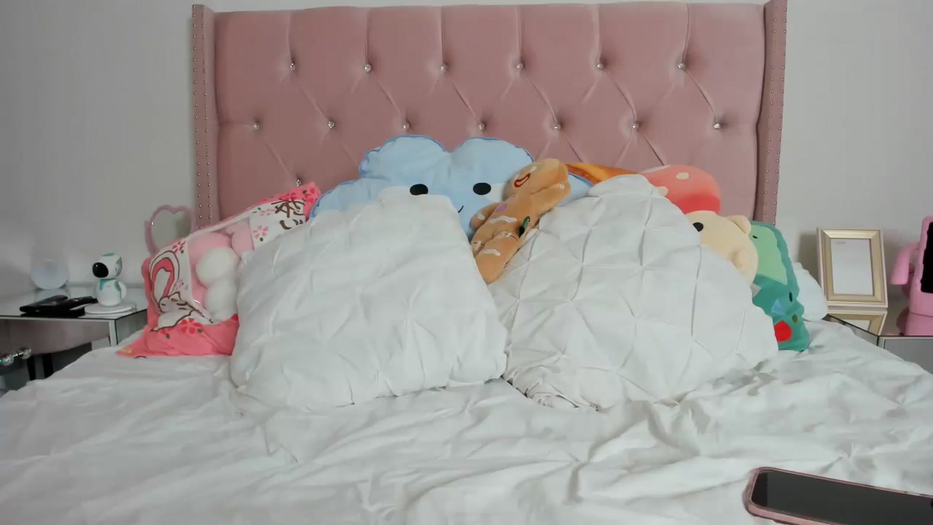 Gallery image thumbnail from Cherrycute666's myfreecams stream on, 10/09/2023, 22:55 image 17 of 20