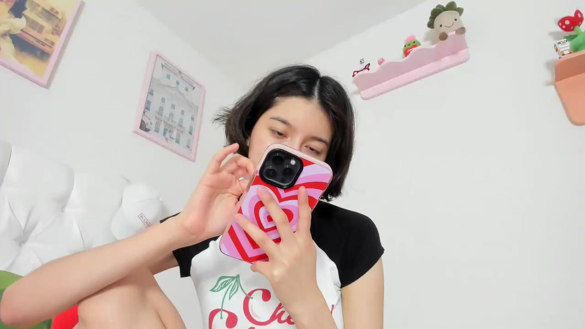 Gallery image thumbnail from Cherrycute666's myfreecams stream on, 10/10/2023, 01:05 image 13 of 20