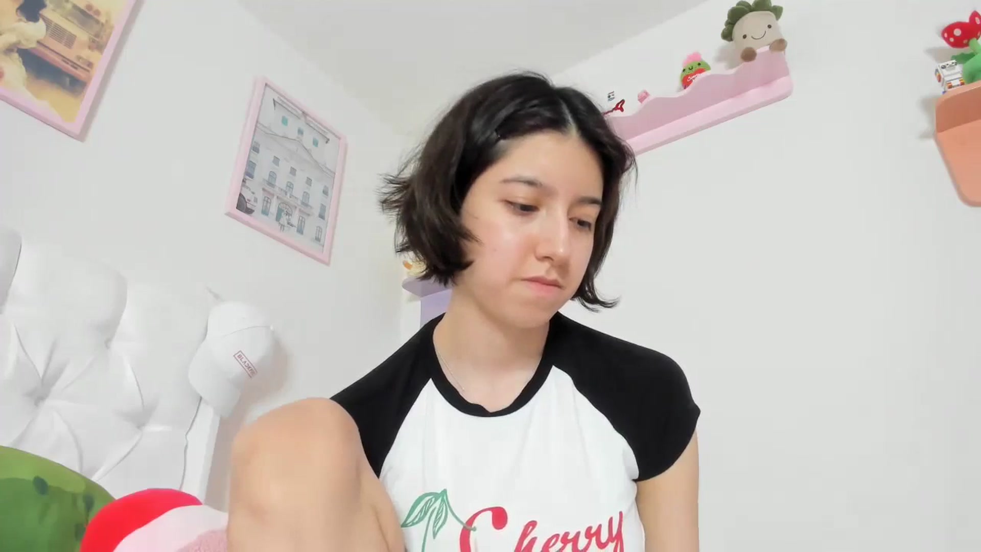 Gallery image thumbnail from Cherrycute666's myfreecams stream on, 10/10/2023, 01:05 image 20 of 20