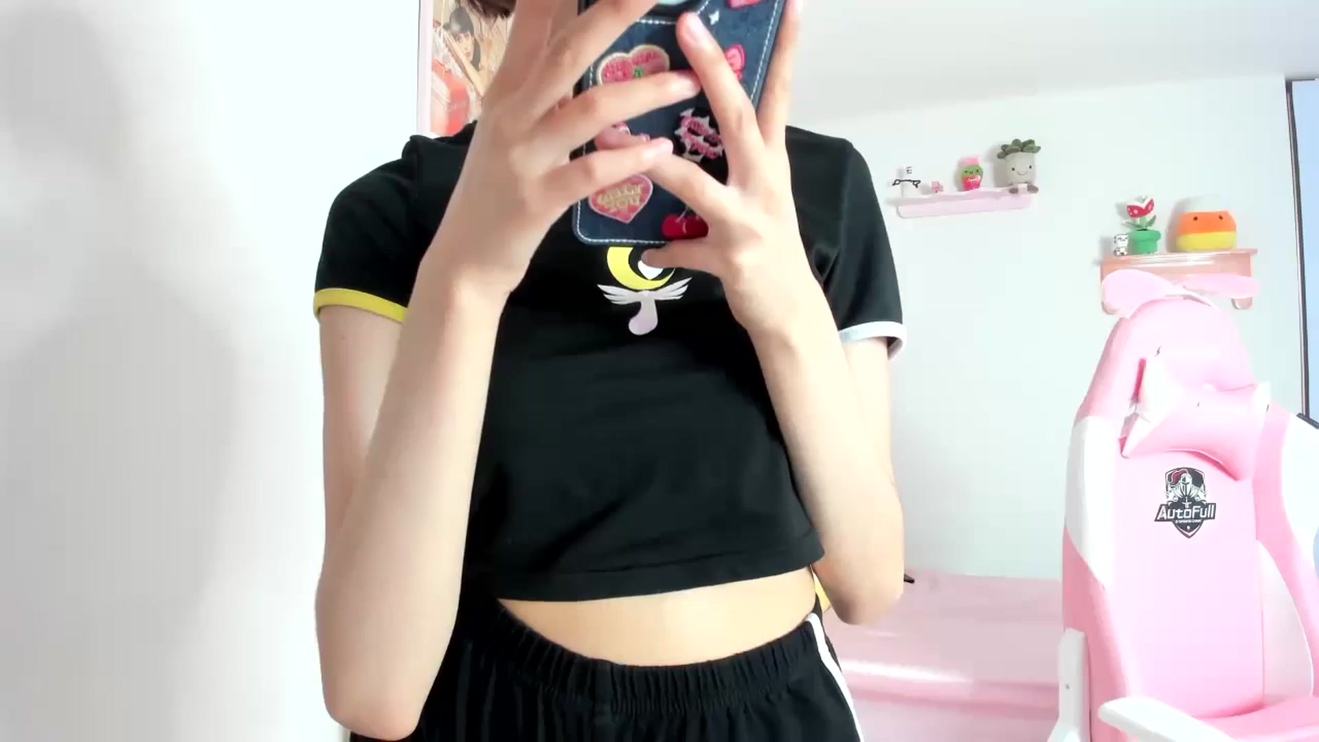 Gallery image thumbnail from Cherrycute666's myfreecams stream on, 10/10/2023, 21:47 image 6 of 20
