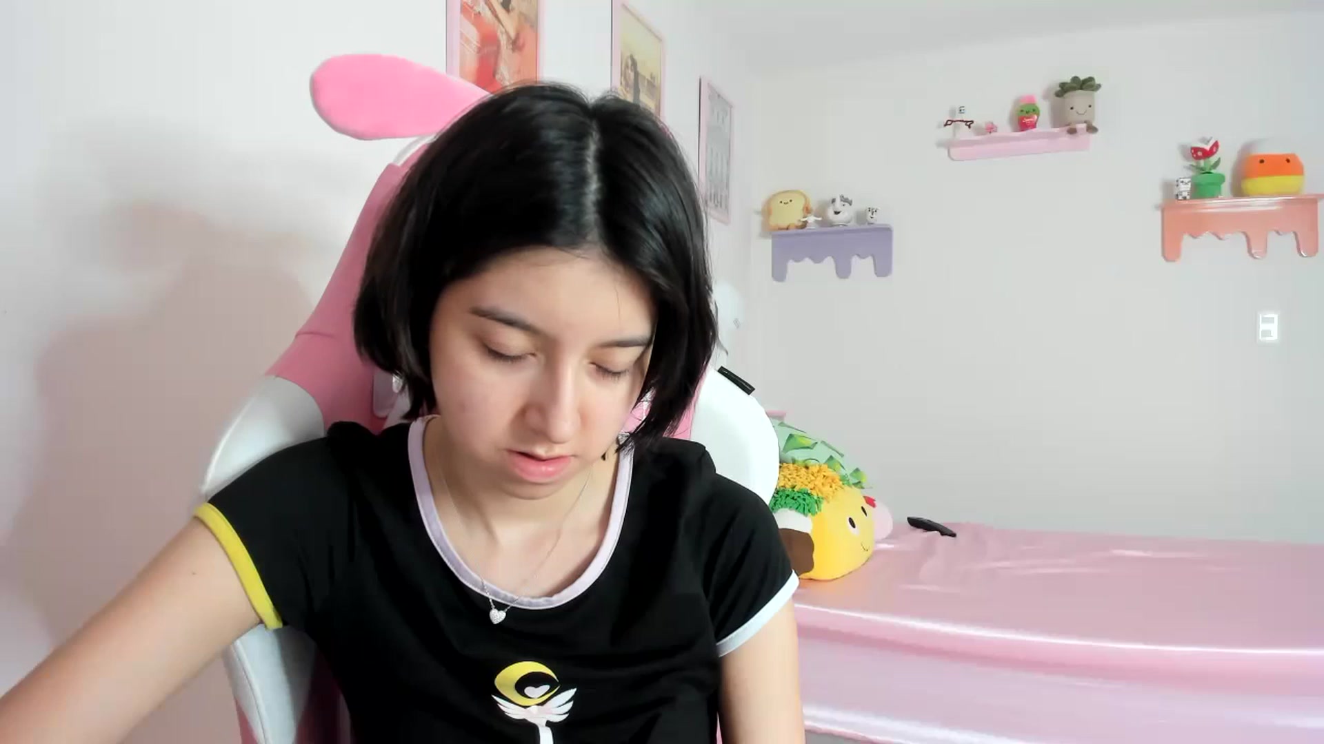 Gallery image thumbnail from Cherrycute666's myfreecams stream on, 10/10/2023, 21:47 image 14 of 20