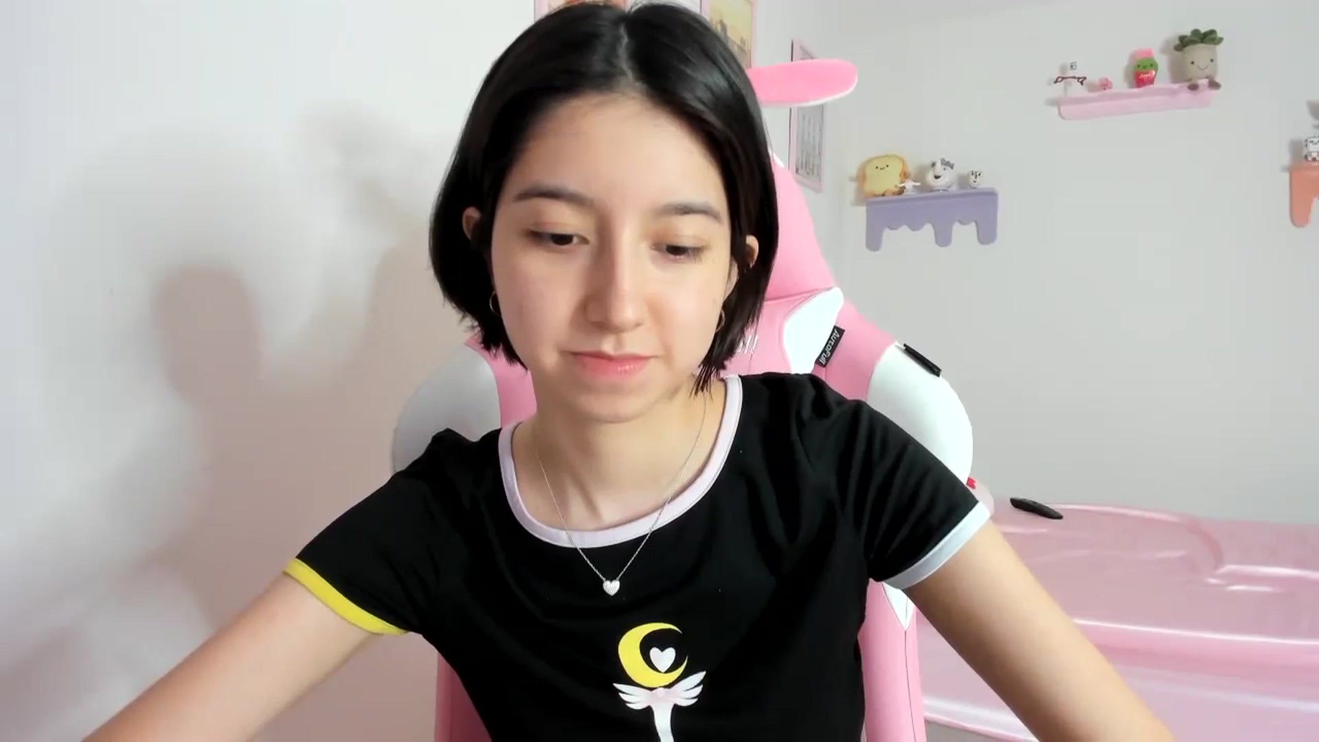 Gallery image thumbnail from Cherrycute666's myfreecams stream on, 10/10/2023, 23:19 image 2 of 20