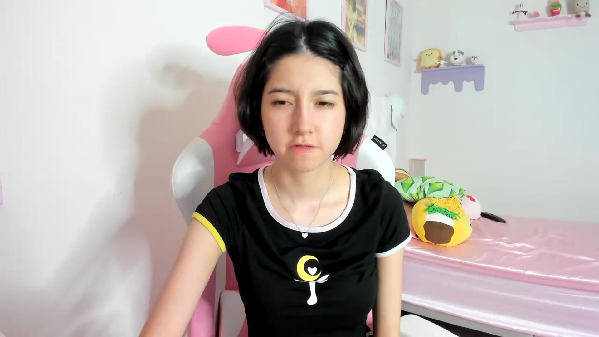 Gallery image thumbnail from Cherrycute666's myfreecams stream on, 10/11/2023, 02:16 image 19 of 20