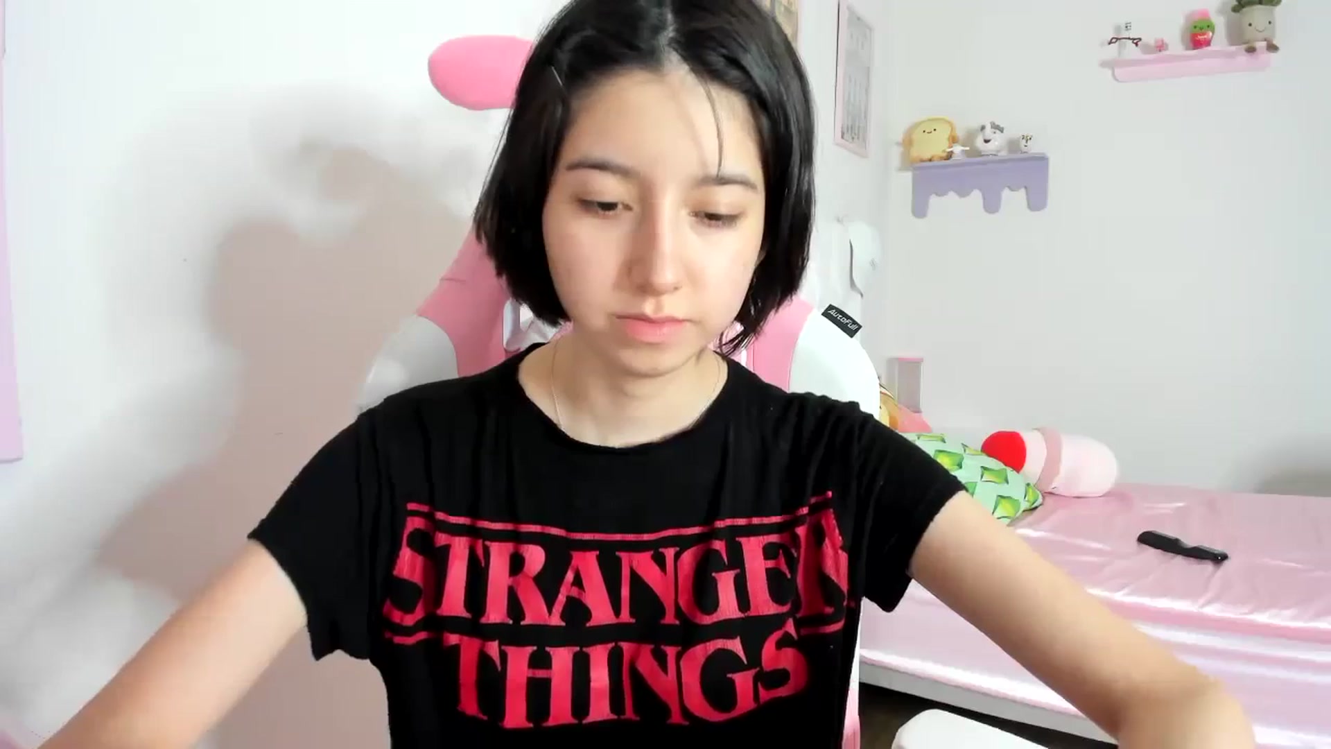 Gallery image thumbnail from Cherrycute666's myfreecams stream on, 10/12/2023, 04:06 image 9 of 20