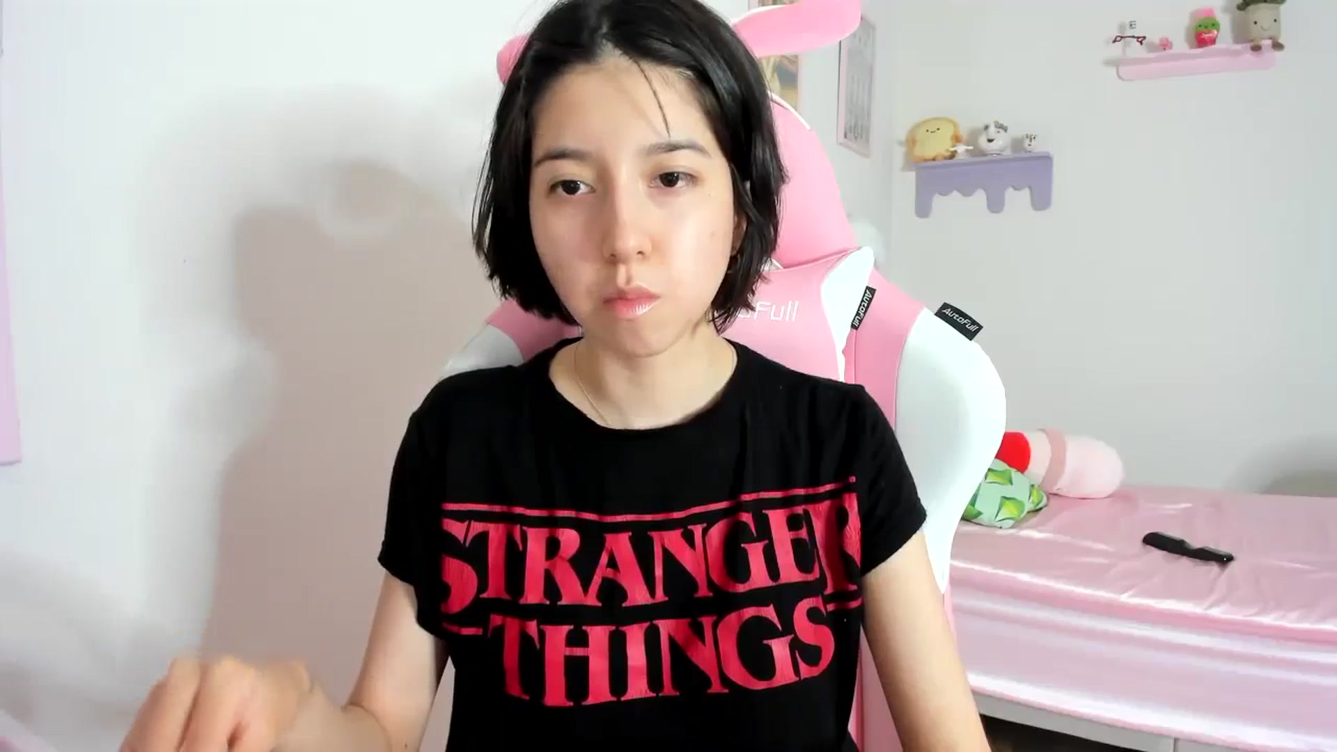 Gallery image thumbnail from Cherrycute666's myfreecams stream on, 10/12/2023, 04:06 image 6 of 20