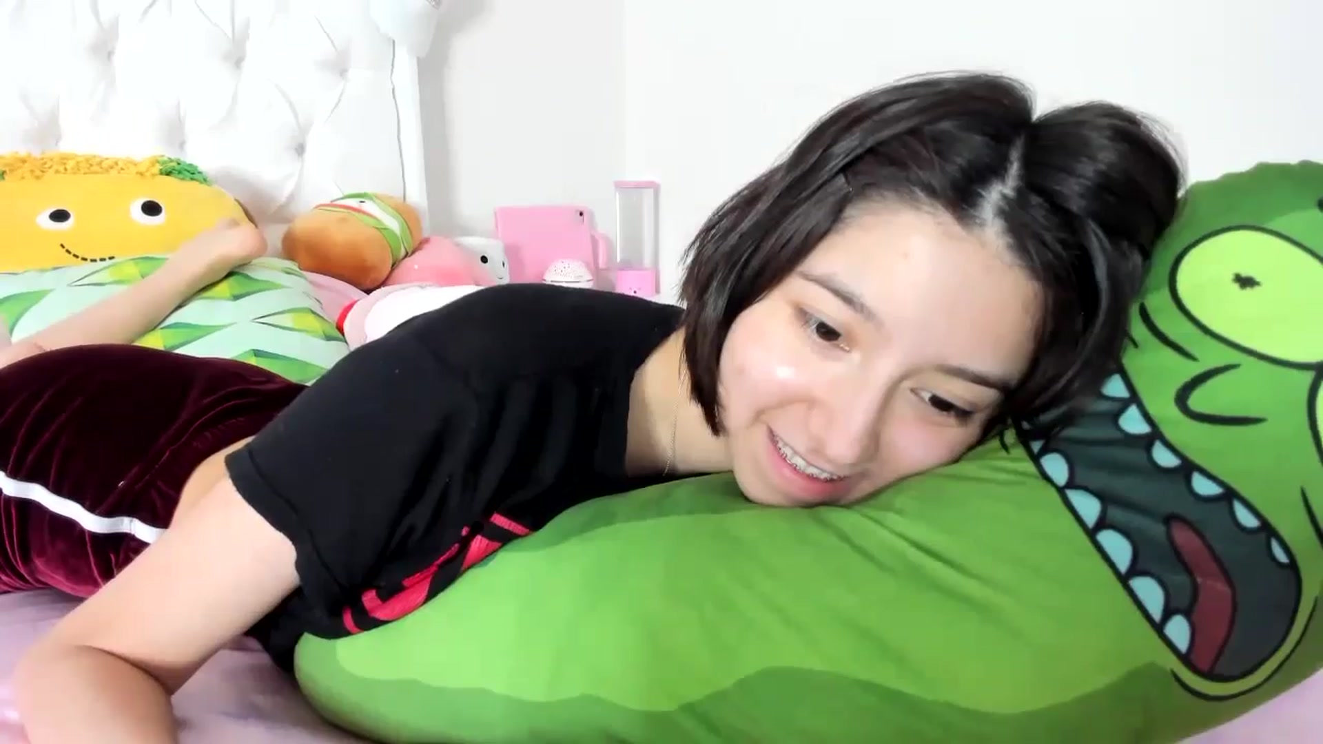 Gallery image thumbnail from Cherrycute666's myfreecams stream on, 10/12/2023, 04:33 image 9 of 20