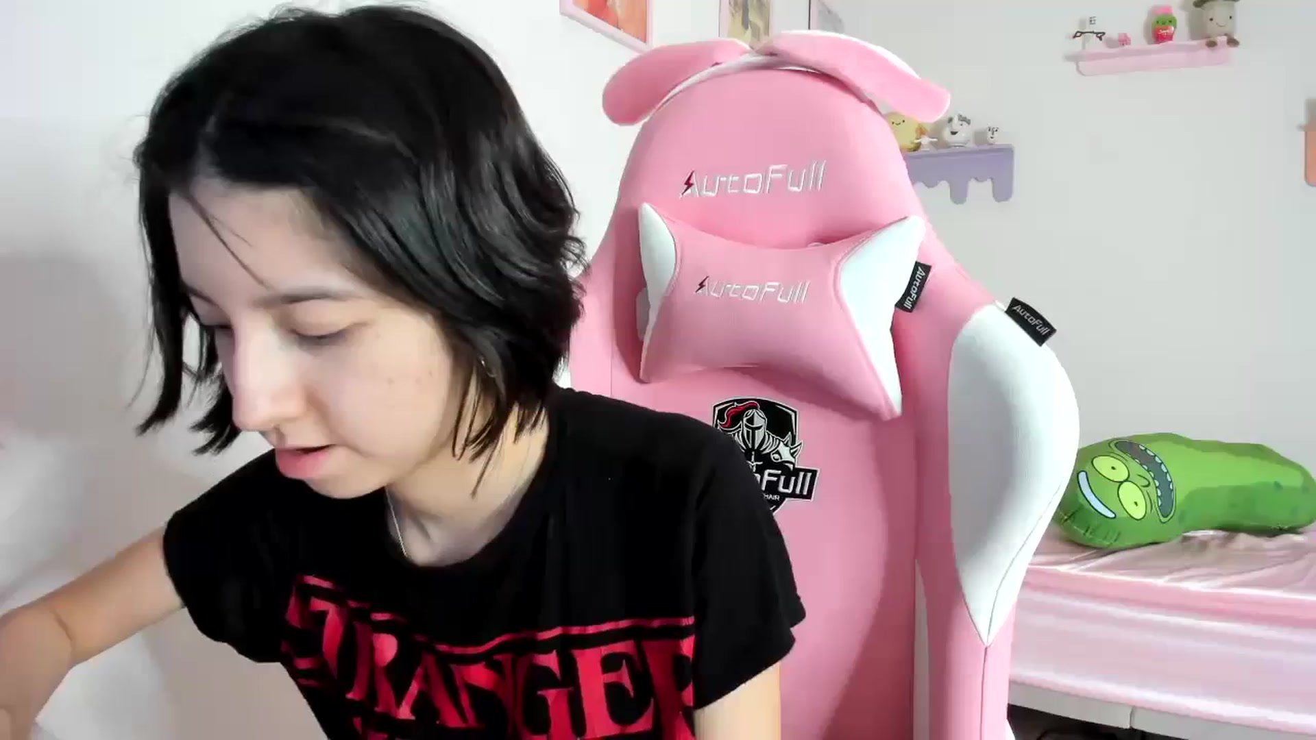 Gallery image thumbnail from Cherrycute666's myfreecams stream on, 10/12/2023, 04:33 image 5 of 20