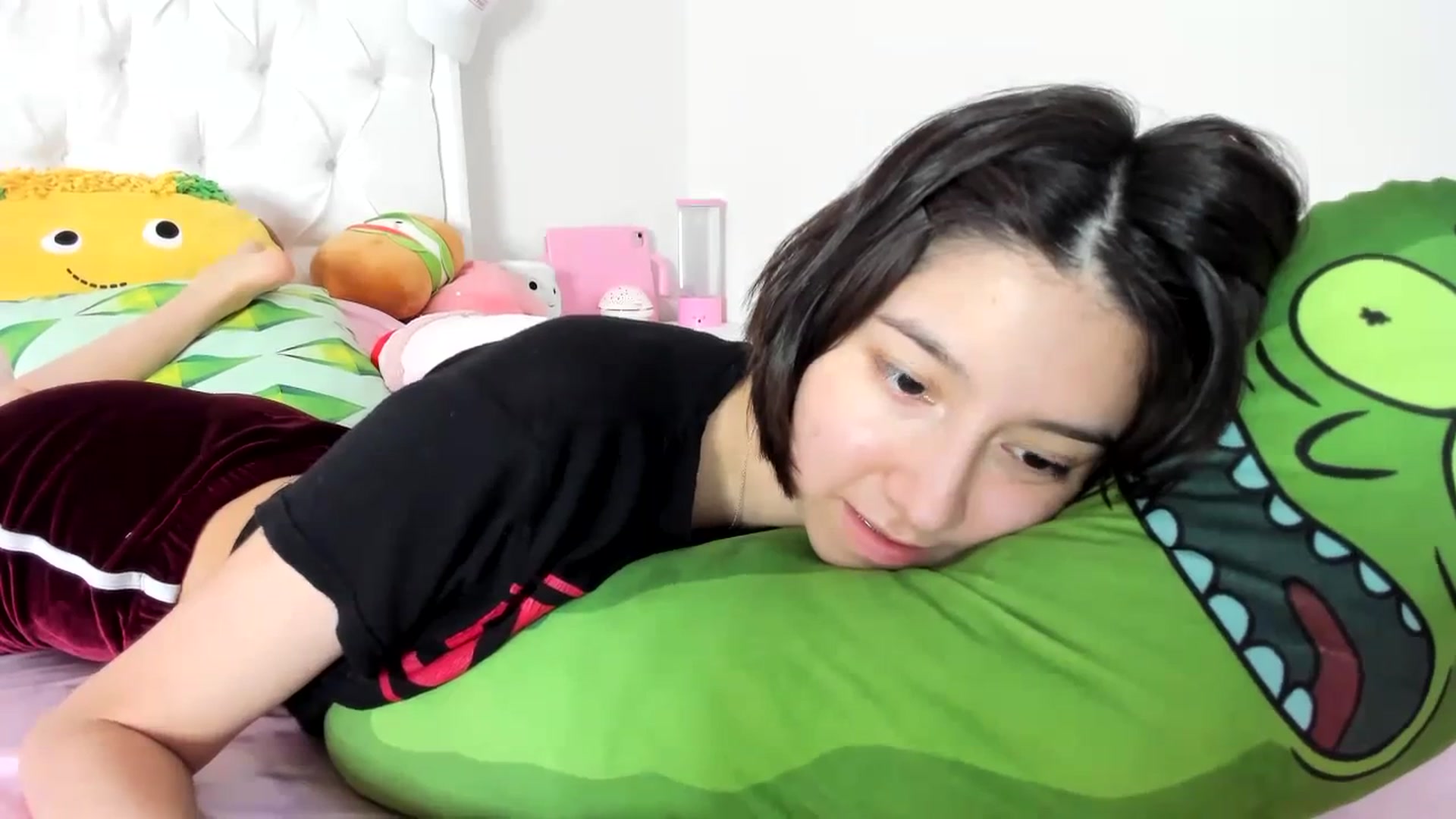 Gallery image thumbnail from Cherrycute666's myfreecams stream on, 10/12/2023, 04:33 image 10 of 20