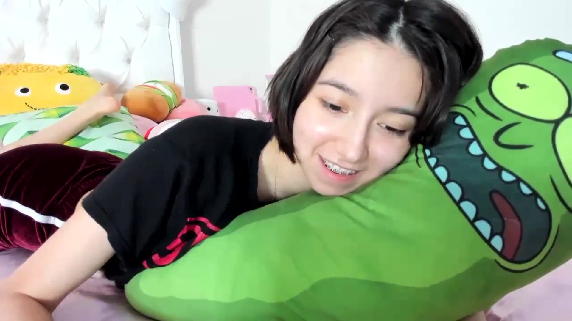 Gallery image thumbnail from Cherrycute666's myfreecams stream on, 10/12/2023, 04:33 image 8 of 20