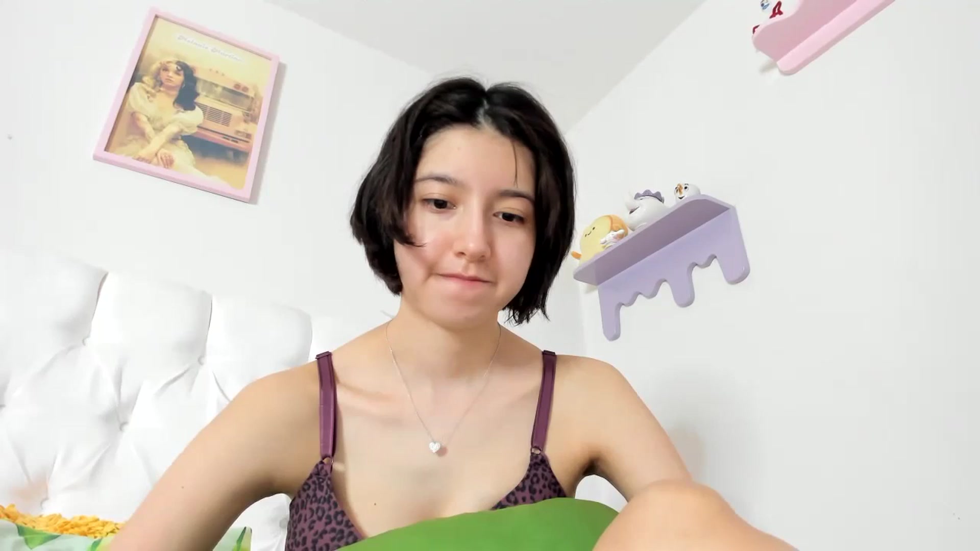 Gallery image thumbnail from Cherrycute666's myfreecams stream on, 10/12/2023, 07:27 image 14 of 20