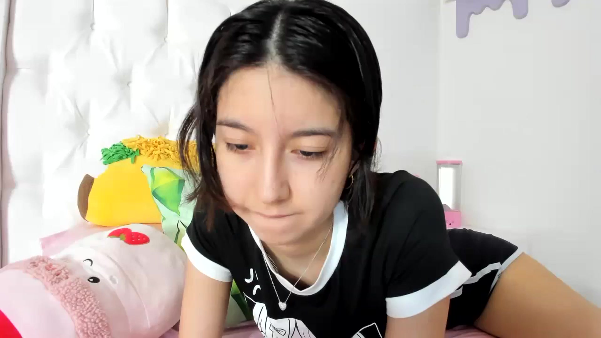 Gallery image thumbnail from Cherrycute666's myfreecams stream on, 10/12/2023, 09:01 image 13 of 20