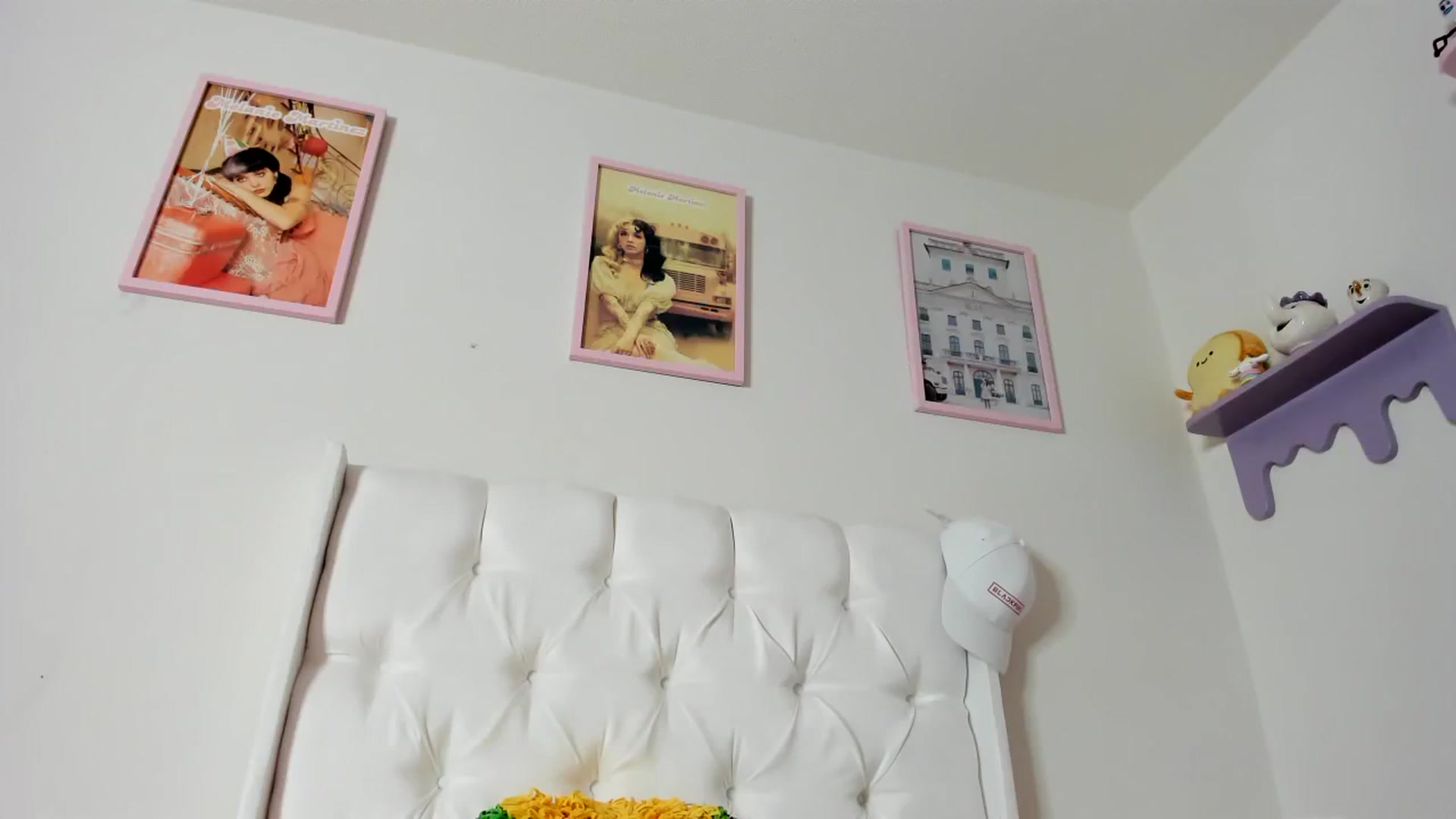 Gallery image thumbnail from Cherrycute666's myfreecams stream on, 10/12/2023, 09:01 image 8 of 20