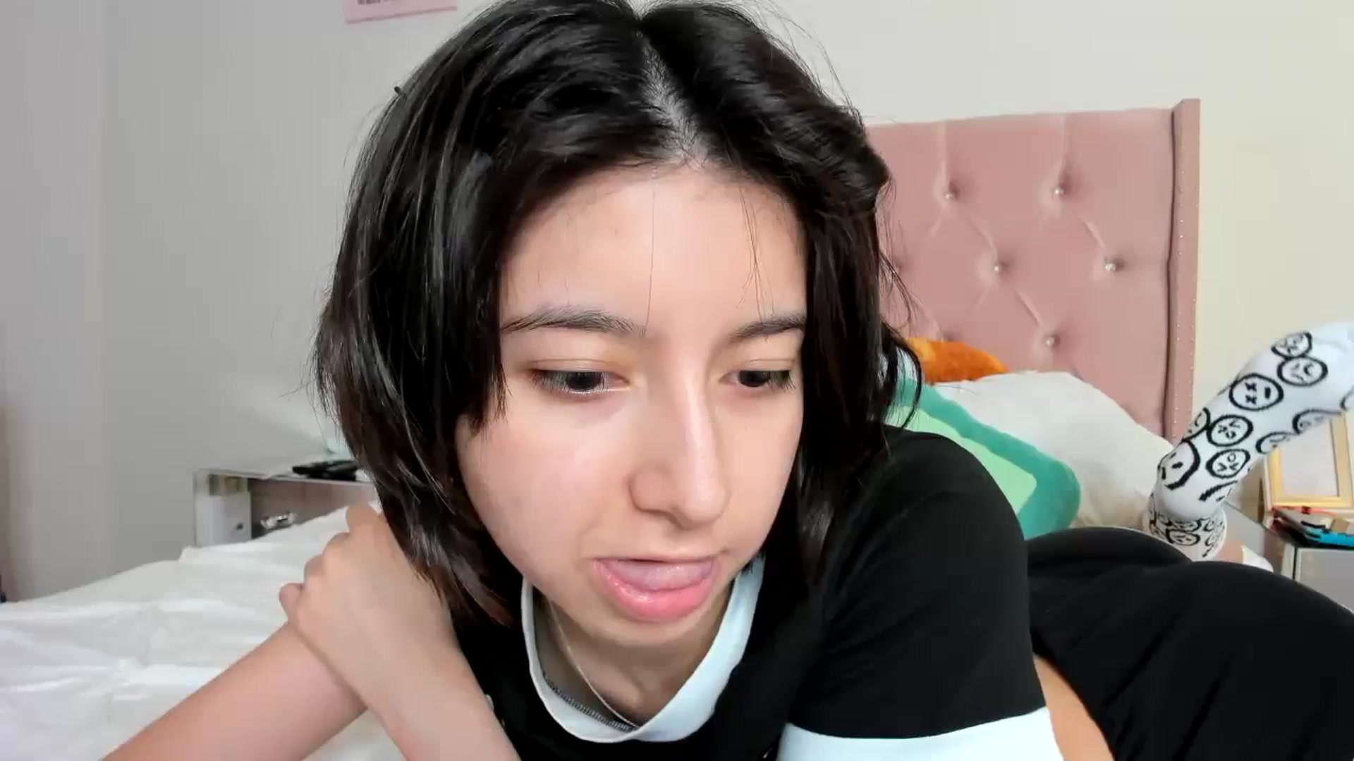 Gallery image thumbnail from Cherrycute666's myfreecams stream on, 10/13/2023, 03:07 image 1 of 20