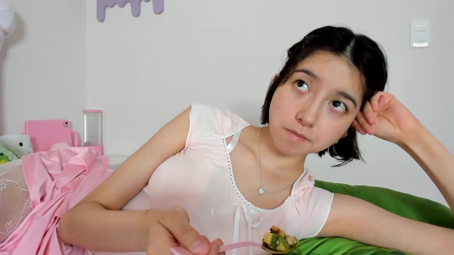 Gallery image thumbnail from Cherrycute666's myfreecams stream on, 10/14/2023, 06:37 image 8 of 20