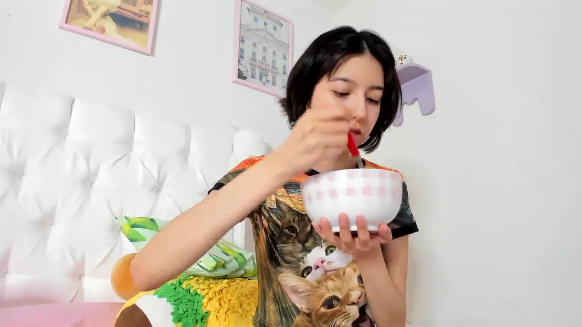Gallery image thumbnail from Cherrycute666's myfreecams stream on, 10/15/2023, 04:36 image 19 of 20