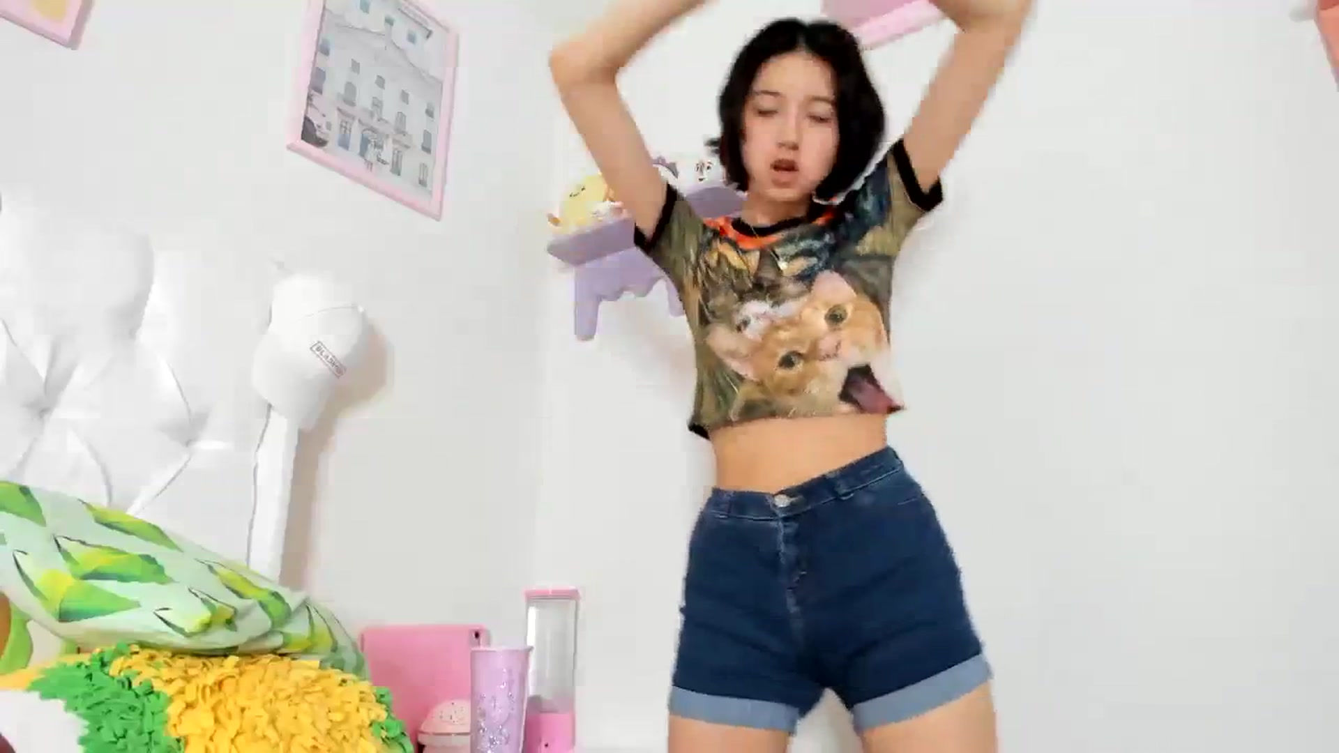 Gallery image thumbnail from Cherrycute666's myfreecams stream on, 10/15/2023, 04:36 image 18 of 20
