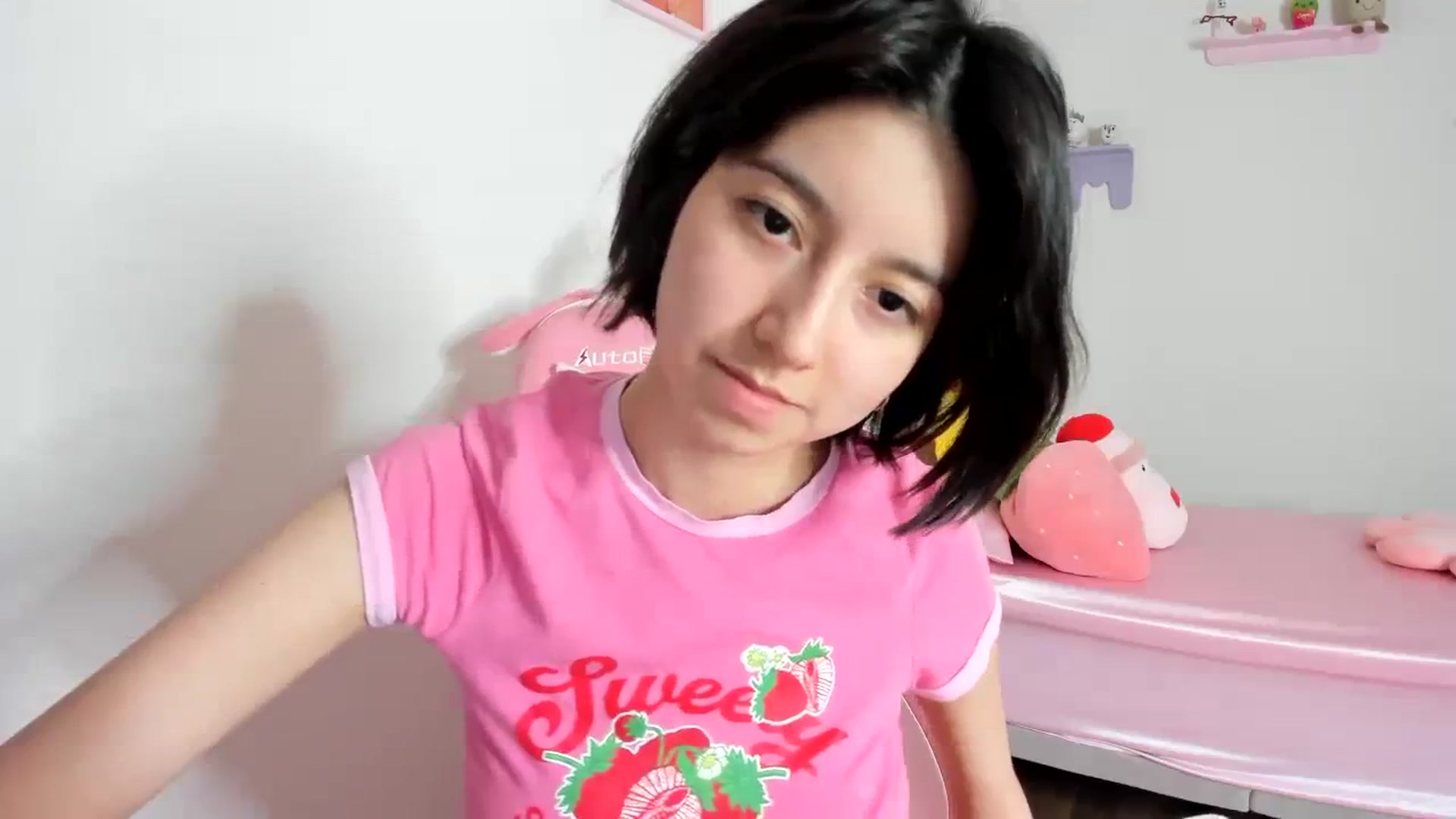 Gallery image thumbnail from Cherrycute666's myfreecams stream on, 10/17/2023, 08:48 image 10 of 20
