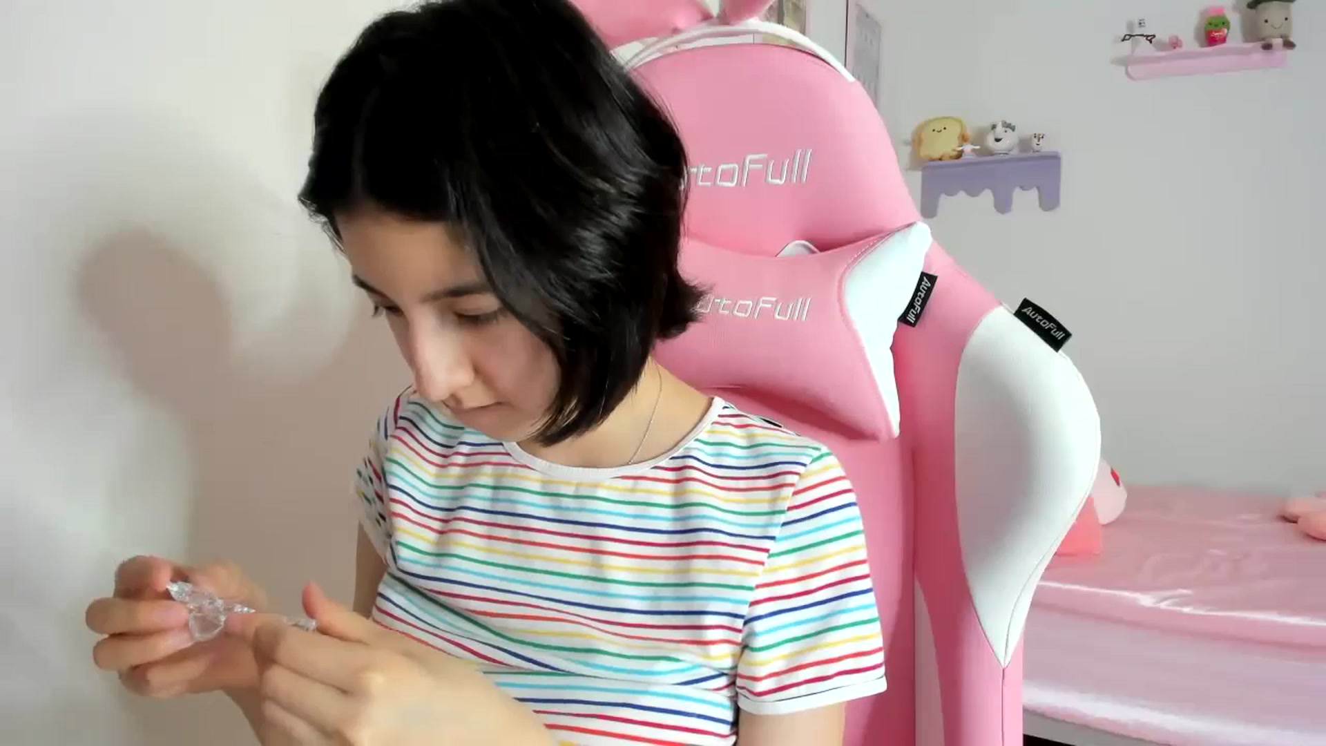 Gallery image thumbnail from Cherrycute666's myfreecams stream on, 10/18/2023, 24:13 image 20 of 20