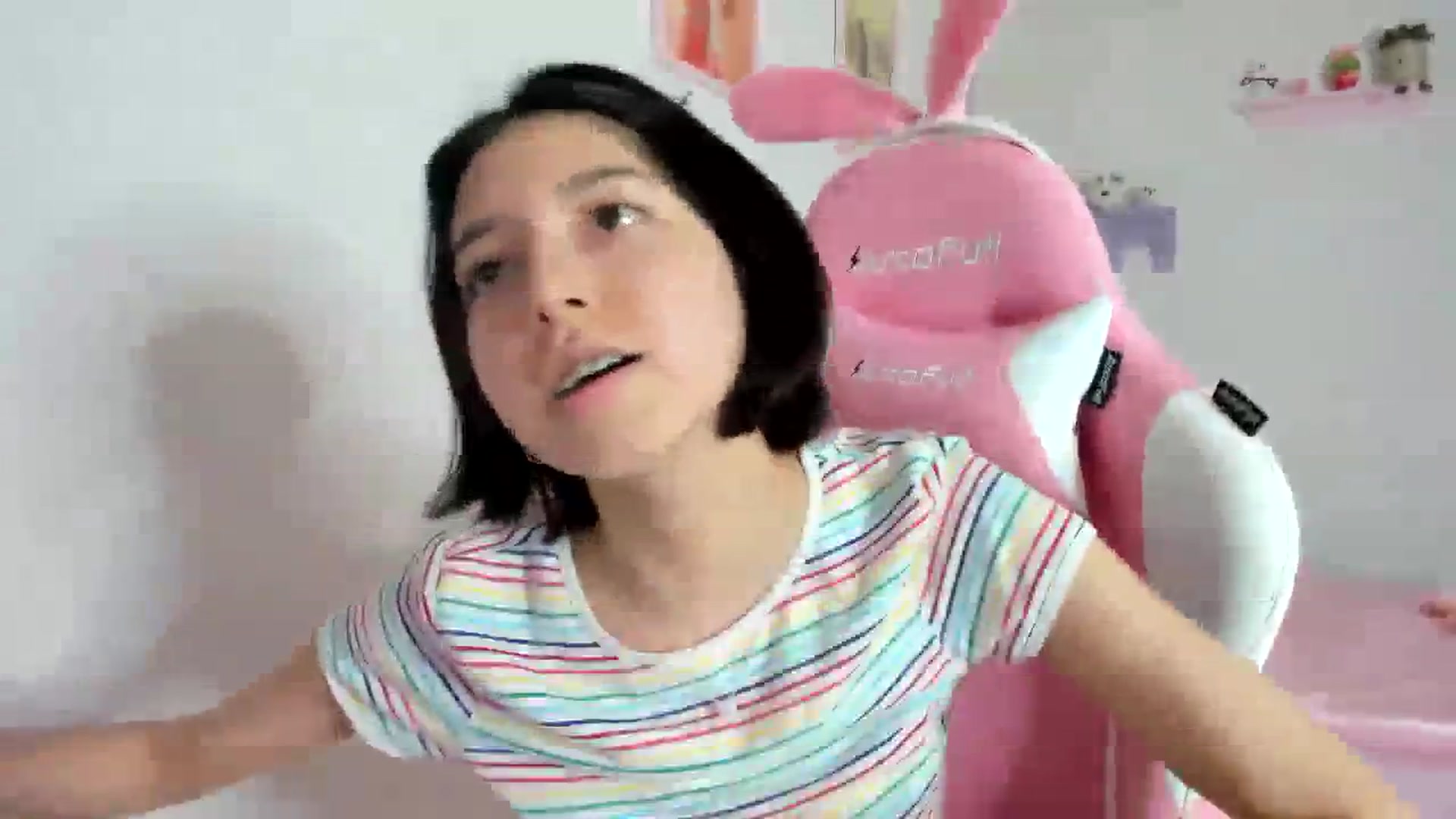 Gallery image thumbnail from Cherrycute666's myfreecams stream on, 10/18/2023, 04:26 image 3 of 20