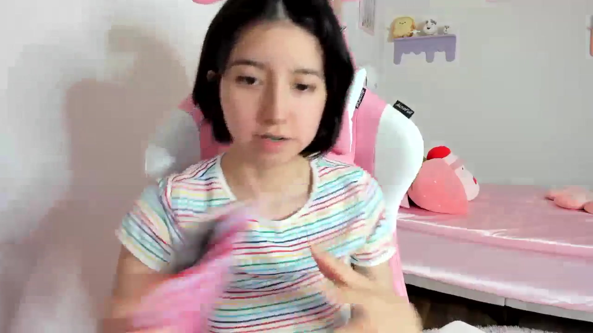 Gallery image thumbnail from Cherrycute666's myfreecams stream on, 10/18/2023, 04:26 image 16 of 20