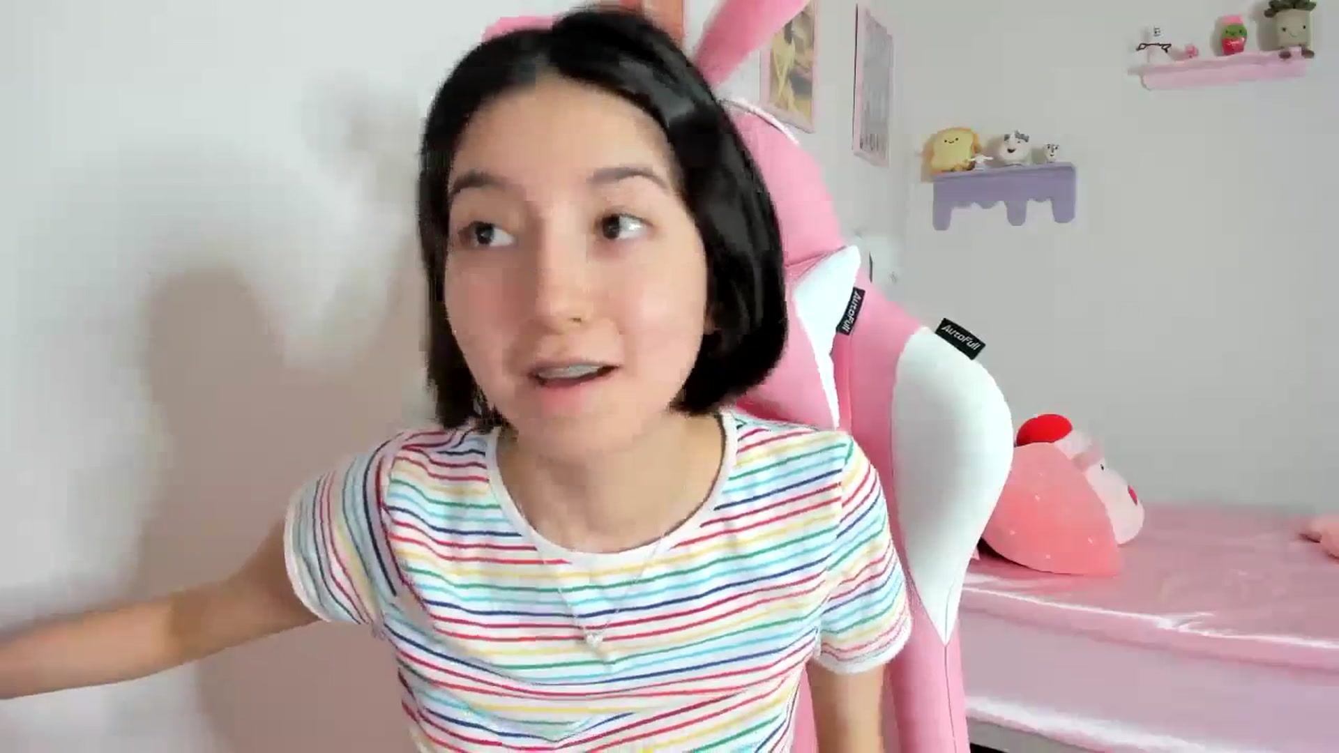 Gallery image thumbnail from Cherrycute666's myfreecams stream on, 10/18/2023, 04:26 image 5 of 20