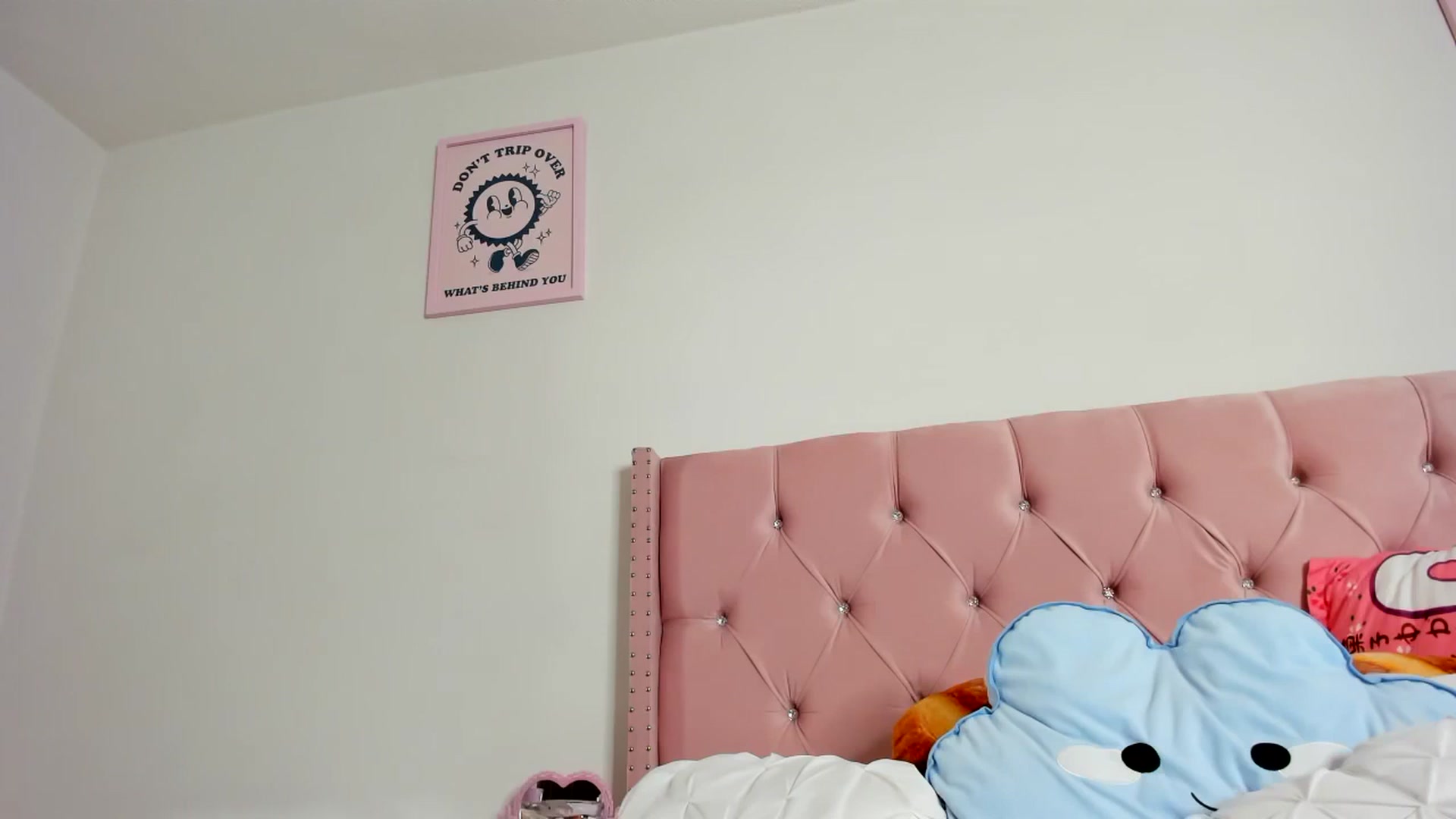 Gallery image thumbnail from Cherrycute666's myfreecams stream on, 10/18/2023, 08:40 image 20 of 20