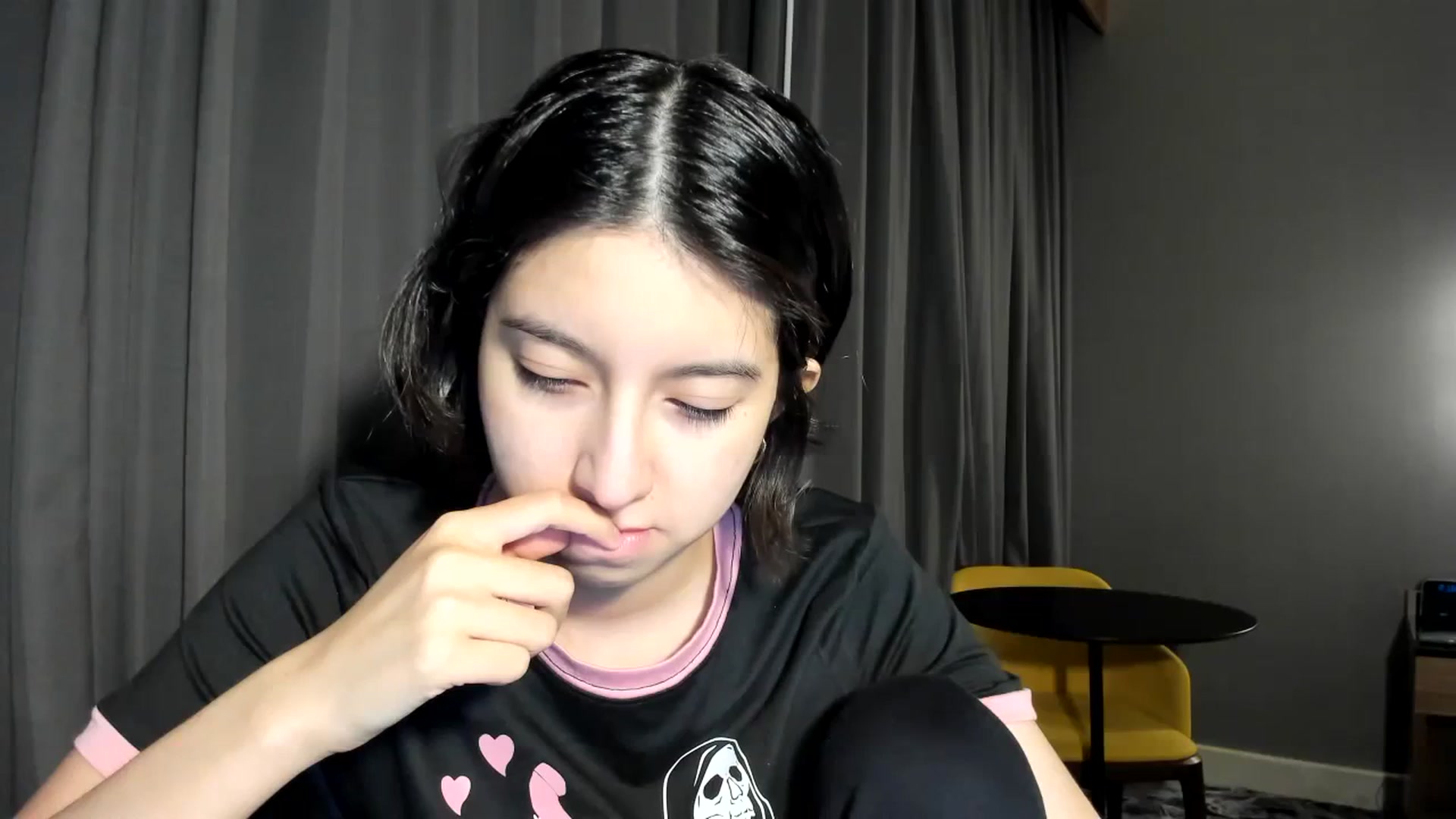 Gallery image thumbnail from Cherrycute666's myfreecams stream on, 10/20/2023, 08:54 image 1 of 20