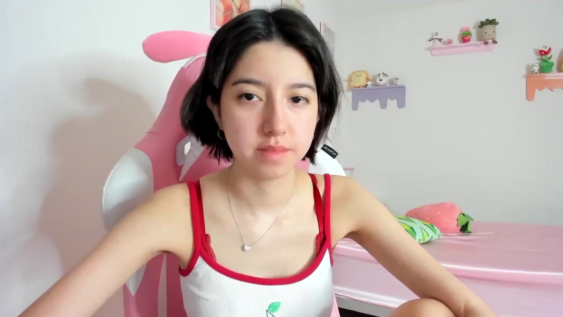 Gallery image thumbnail from Cherrycute666's myfreecams stream on, 10/20/2023, 23:23 image 13 of 20