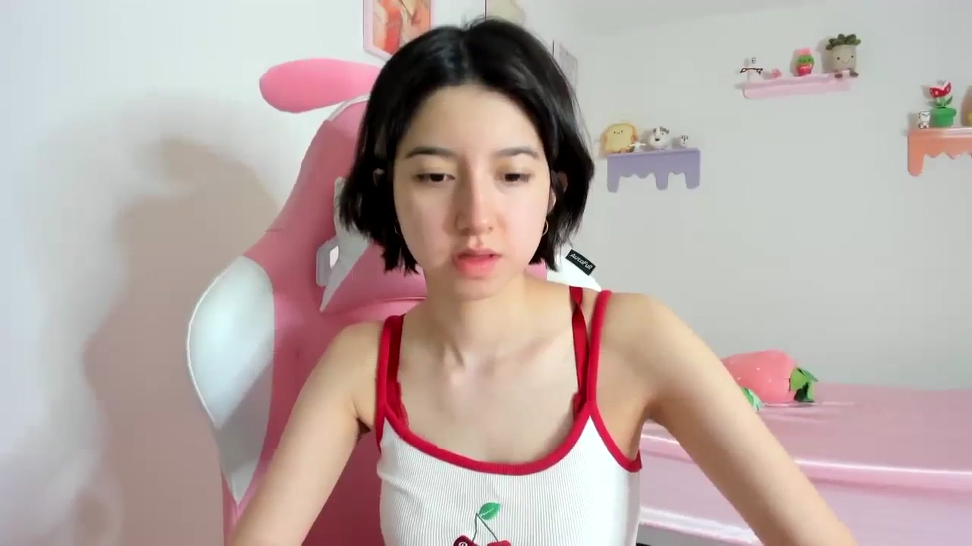 Gallery image thumbnail from Cherrycute666's myfreecams stream on, 10/20/2023, 23:23 image 9 of 20