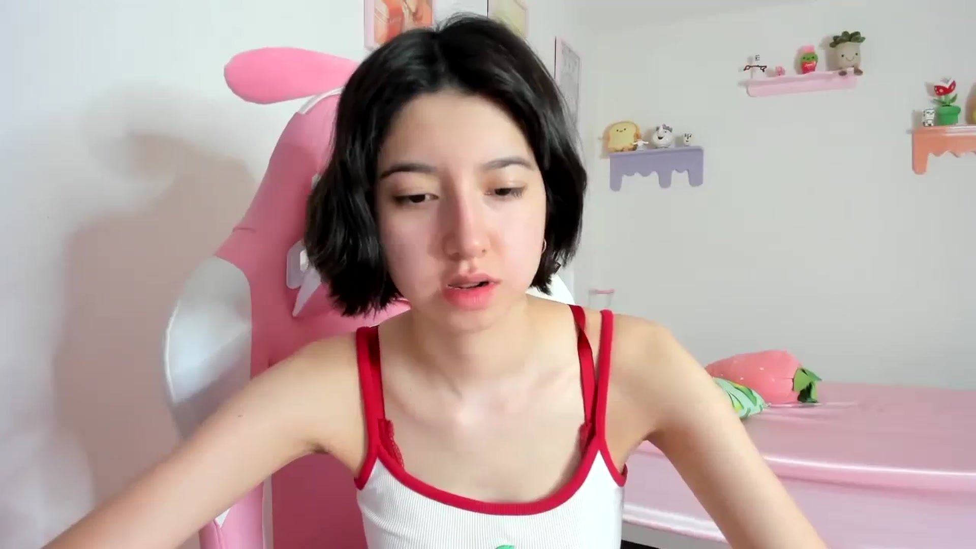 Gallery image thumbnail from Cherrycute666's myfreecams stream on, 10/20/2023, 23:23 image 11 of 20