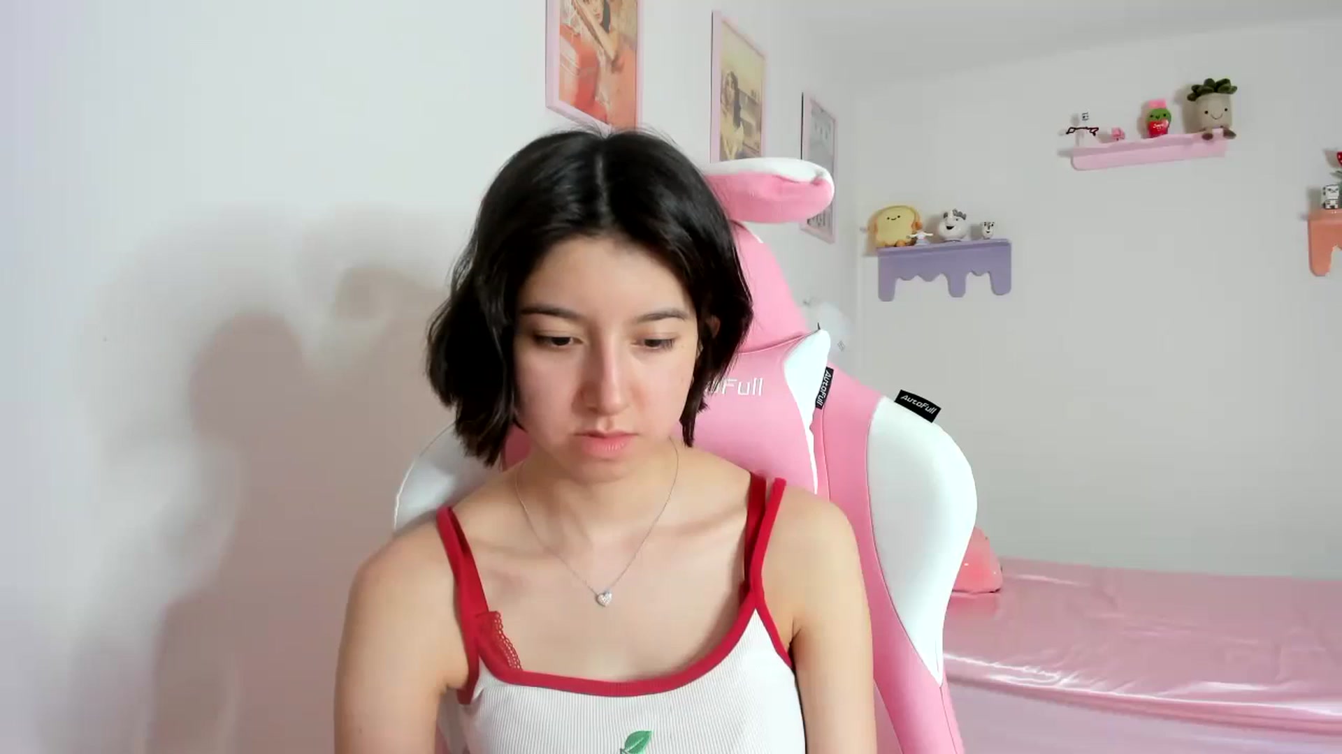 Gallery image thumbnail from Cherrycute666's myfreecams stream on, 10/21/2023, 03:11 image 16 of 20