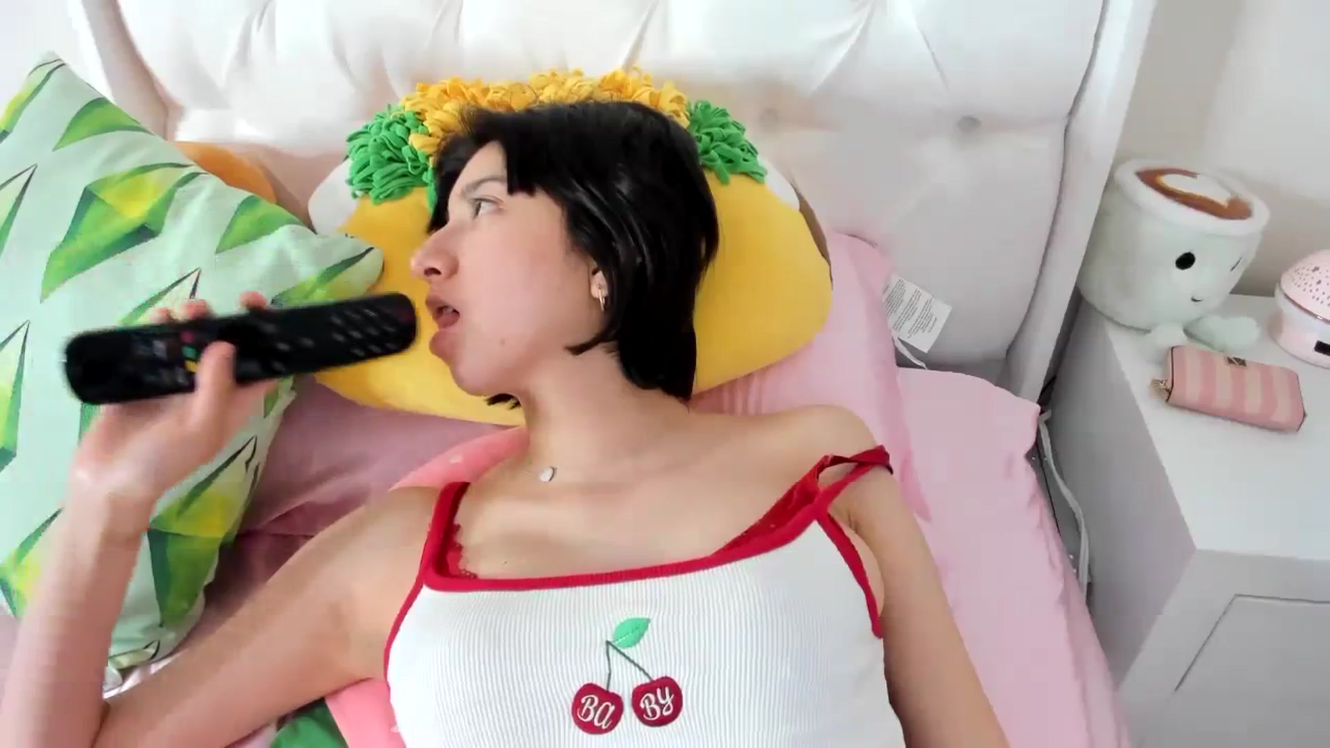 Gallery image thumbnail from Cherrycute666's myfreecams stream on, 10/21/2023, 09:27 image 8 of 20