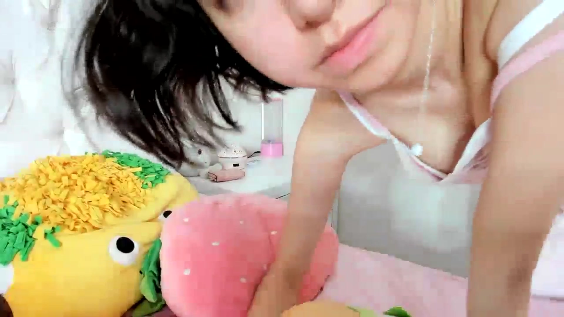 Gallery image thumbnail from Cherrycute666's myfreecams stream on, 10/21/2023, 12:39 image 8 of 20