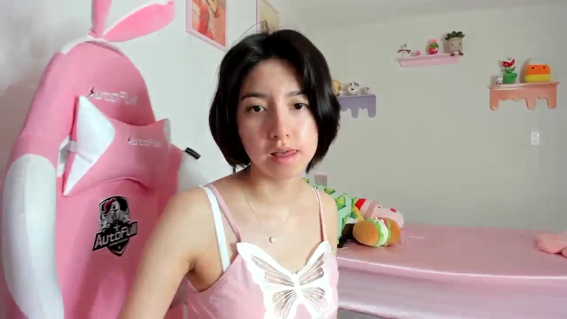 Gallery image thumbnail from Cherrycute666's myfreecams stream on, 10/22/2023, 24:03 image 3 of 20