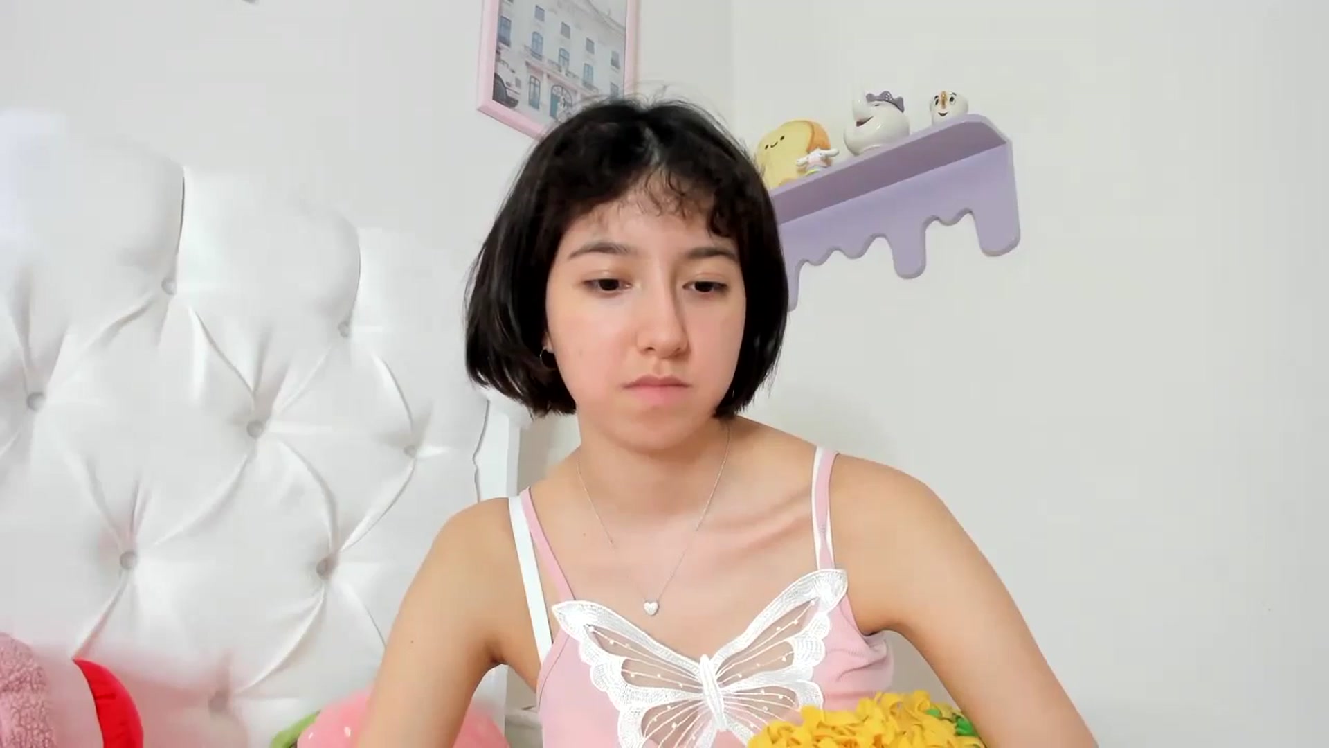 Gallery image thumbnail from Cherrycute666's myfreecams stream on, 10/22/2023, 07:26 image 18 of 20